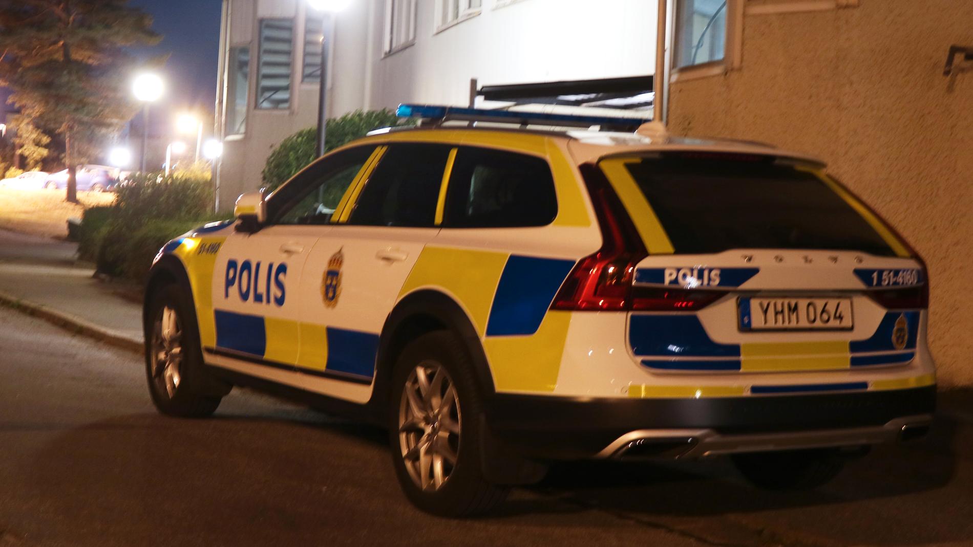 Polisen vid misstänkta mordet på Hisingen i Göteborg.