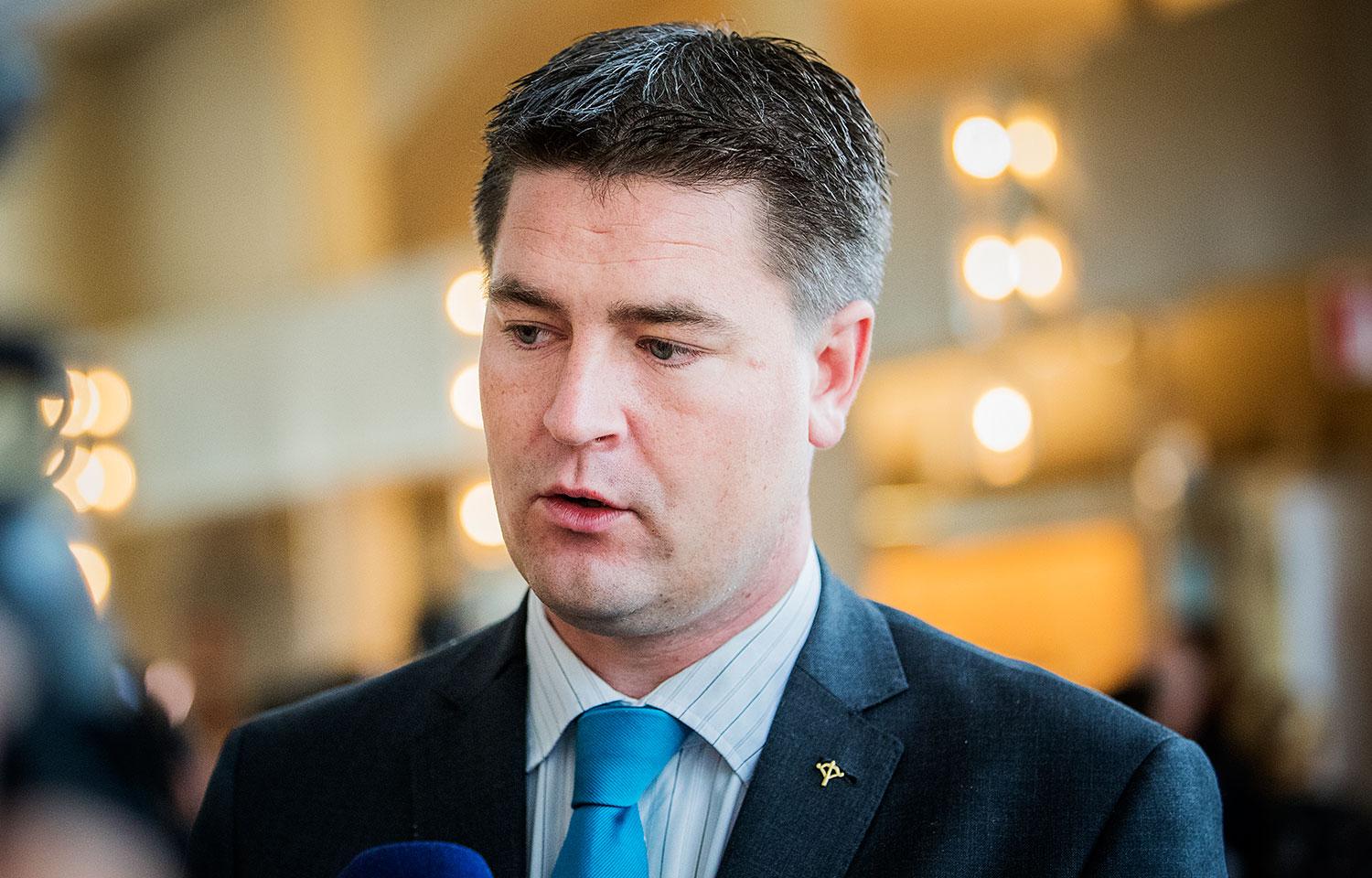 Oscar Sjöstedt har varit riksdagsledamot för Sverigedemokraterna sedan valet 2014. Sedan april 2014 är han partiets ekonomiskpolitiske talesperson.
