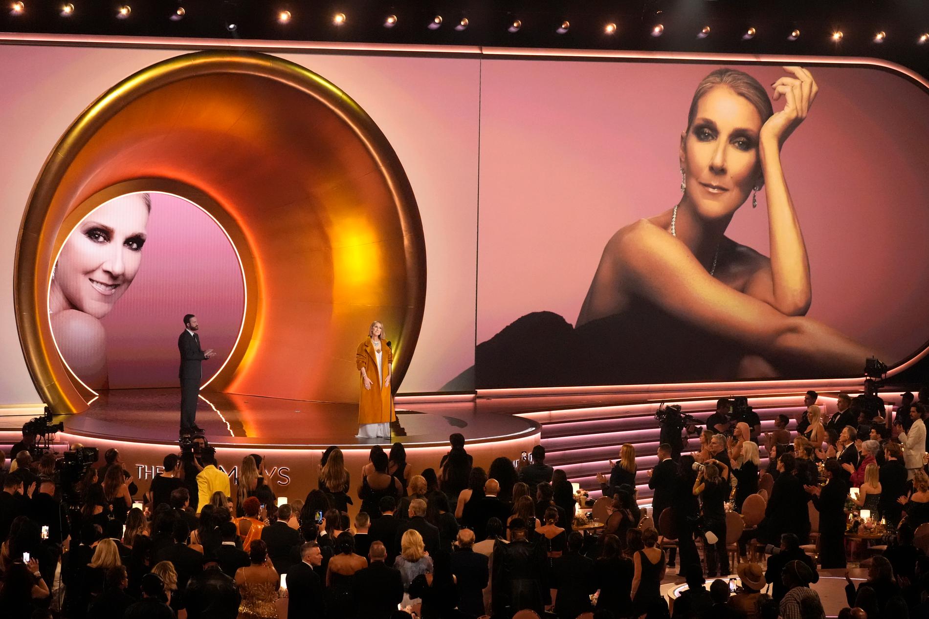 Celine Dion på nattens Grammygala.