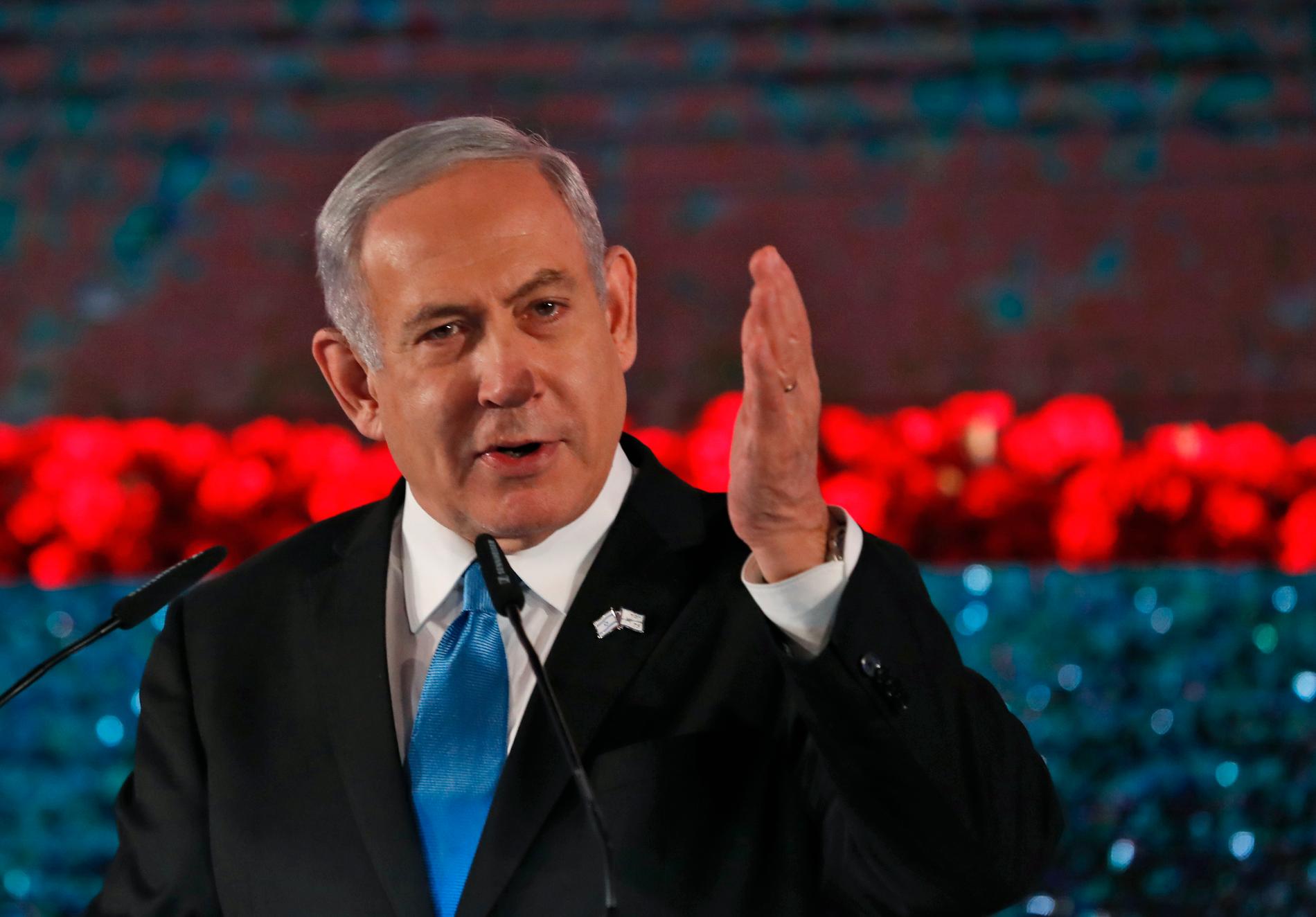 – Jag uppmanar alla regeringar att konfrontera Iran, sade Israels premiärminister Benjamin Netanyahu när World Holocaust Forum inleddes i dag.