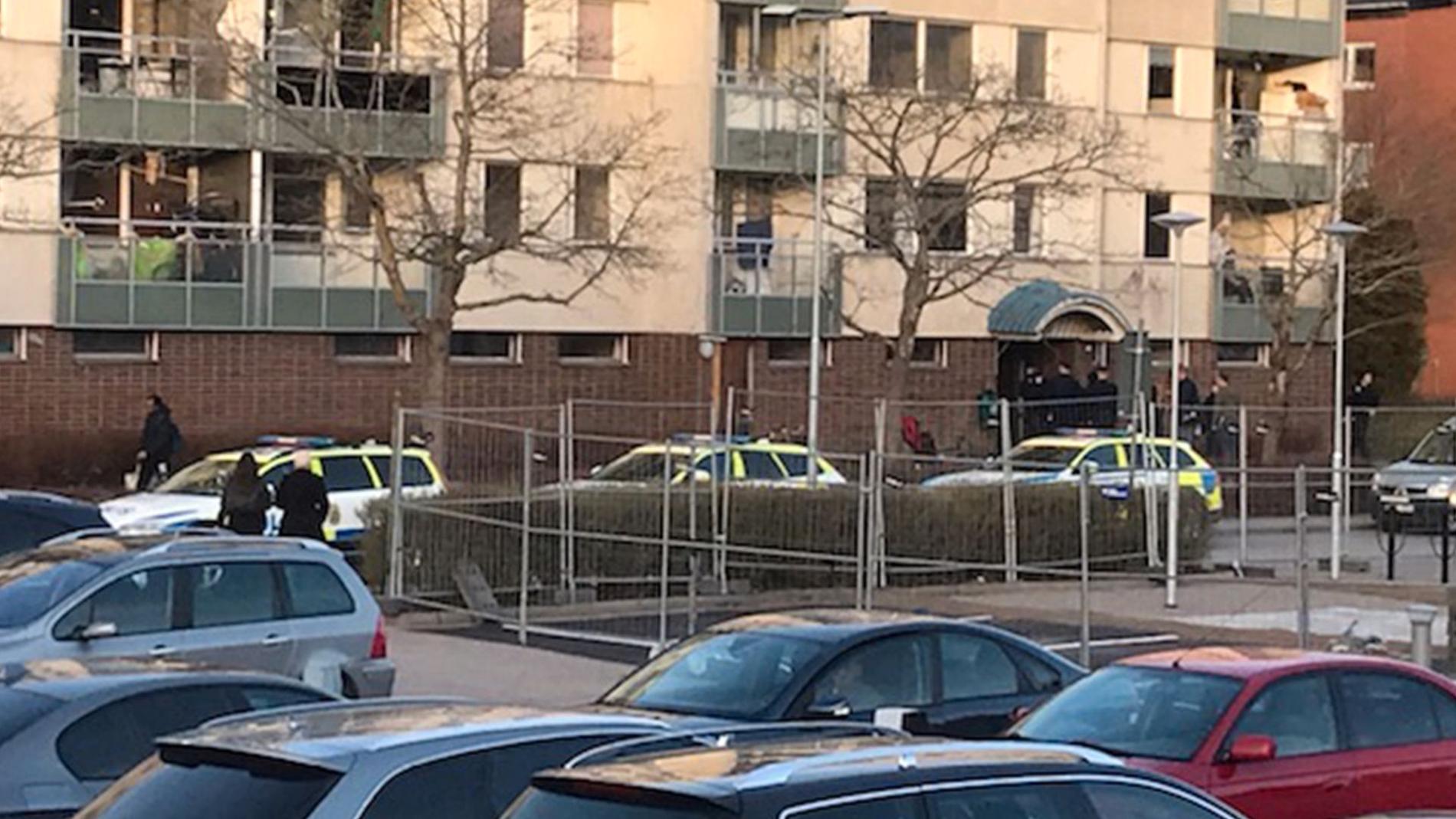 Polisen har tidigare slagit till mot flera lägenheter i Gottsunda/Valsätra under operation Rimfrost. 