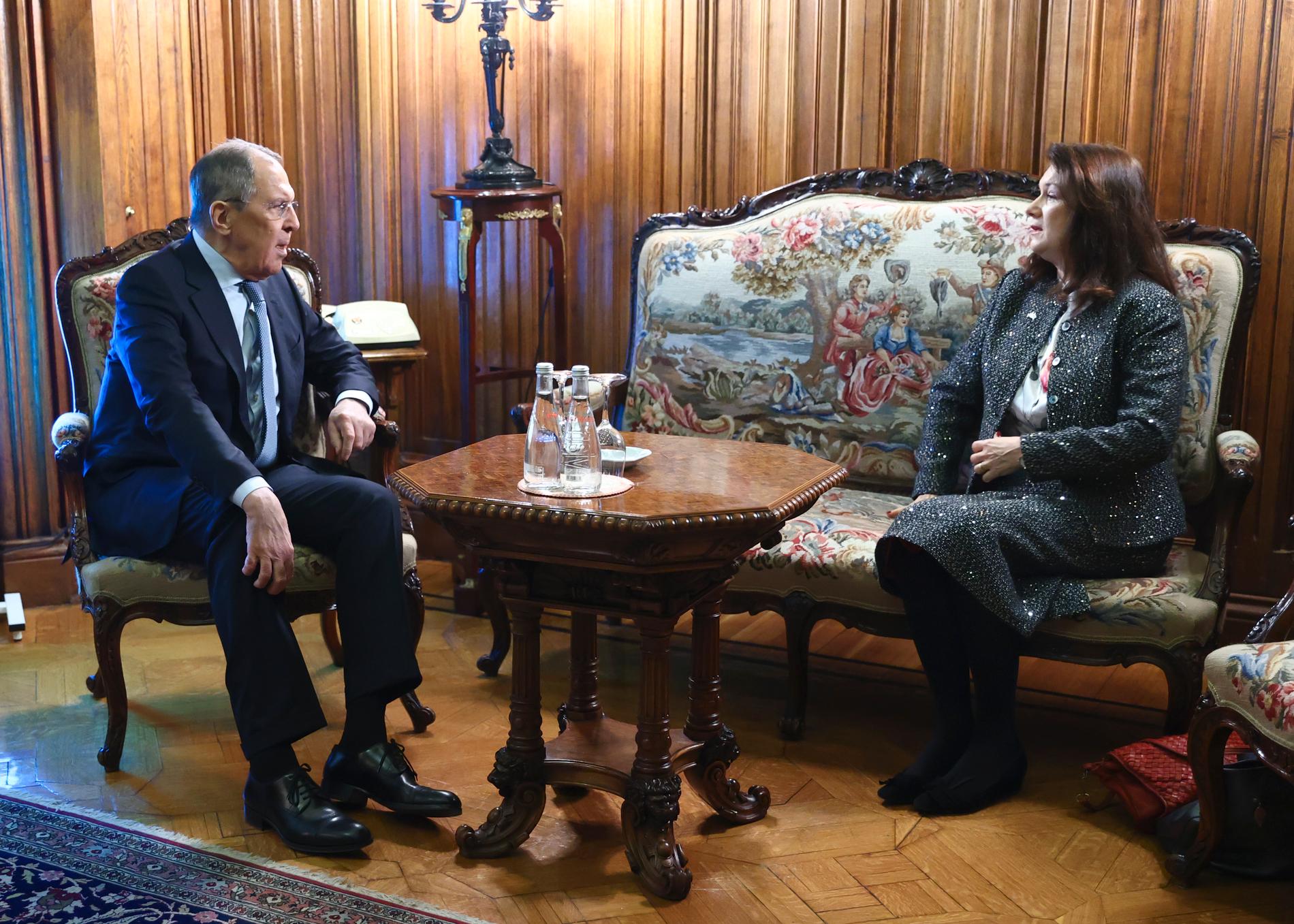 Sveriges utrikesminister Ann Linde med Rysslands utrikesminister Sergej Lavrov.