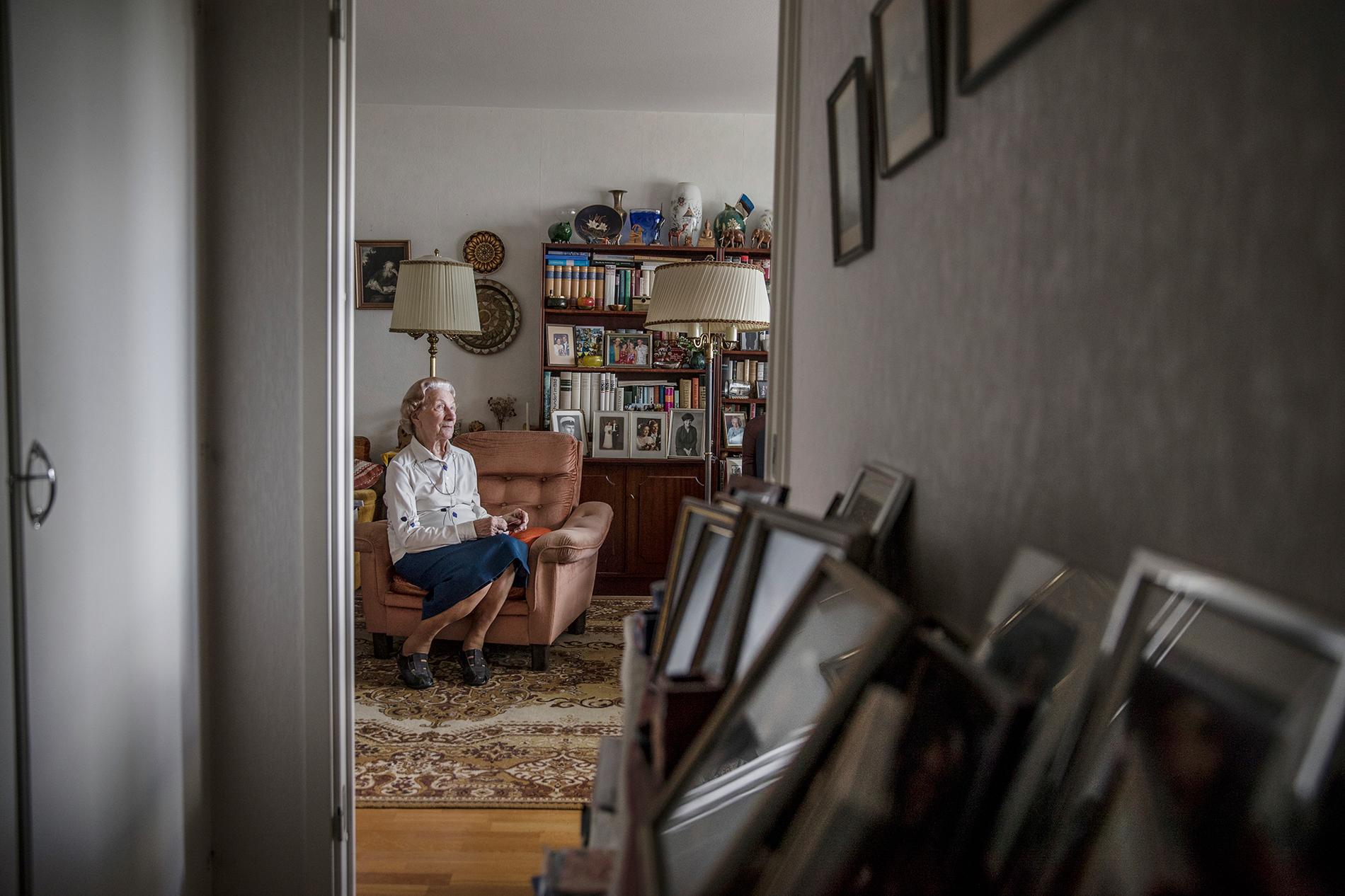ENSAM KAMP Margarethe fyllde 90 år i maj. Hon har ägnat  hela sitt liv åt att ta hand om sin sjuke son