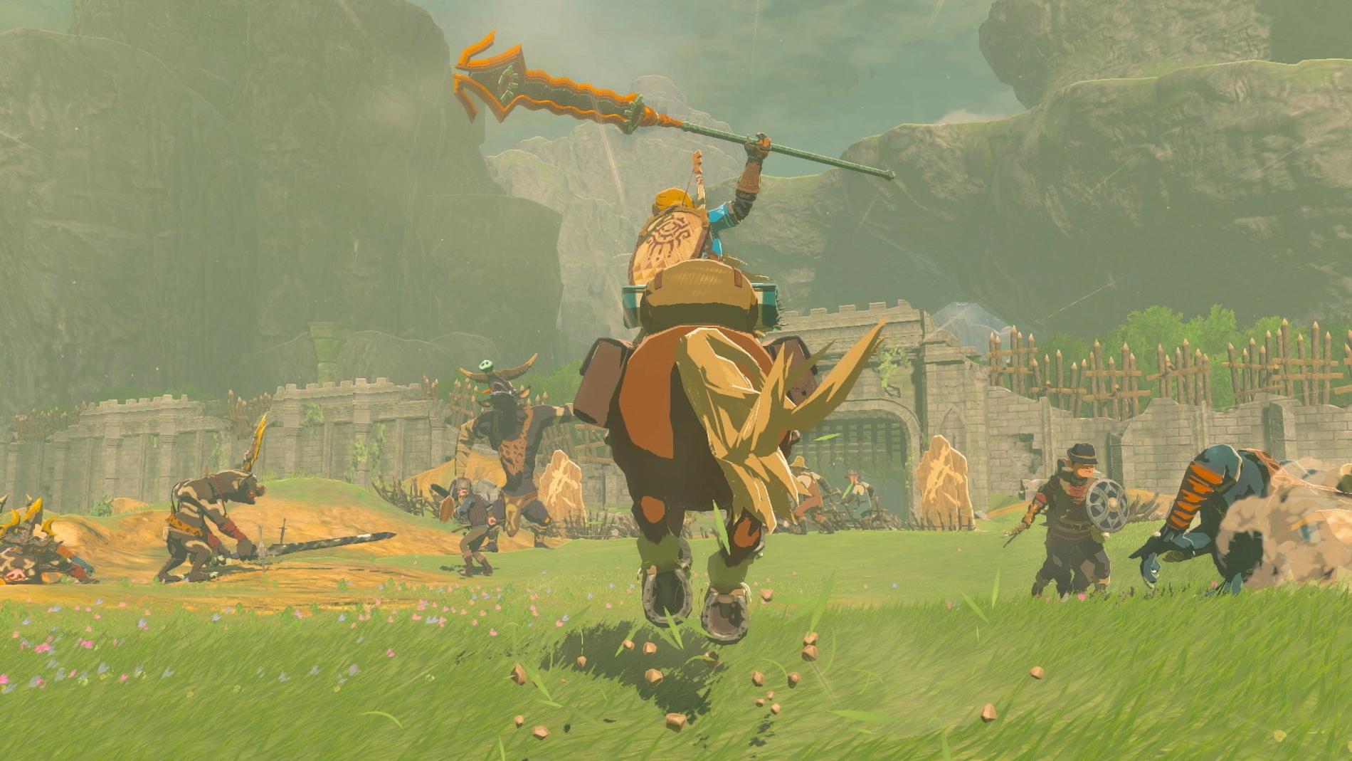 Link stormar fram i "The legend of Zelda: Tears of the kingdom". Pressbild.