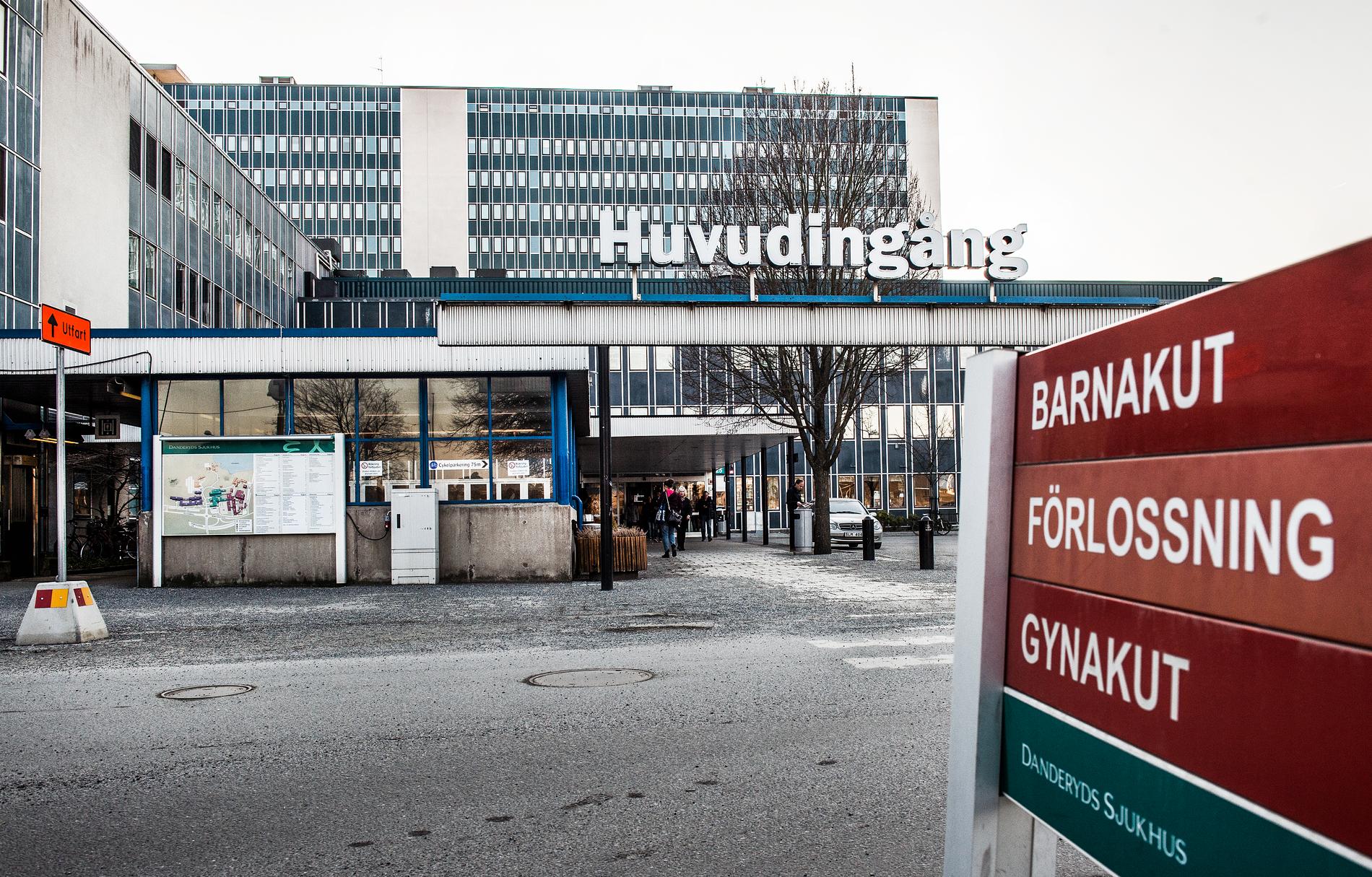 På Danderyds sjukhus varnar anställda om massuppsägningar – om läget inte förbättras. 