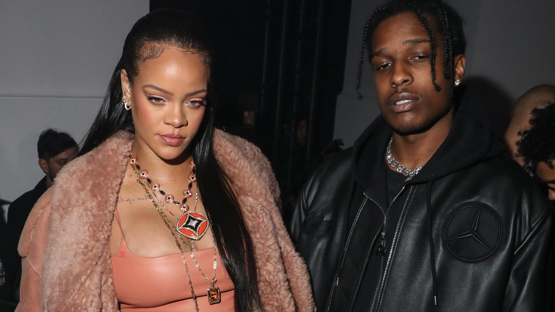 Asap Rocky tillsammans med flickvännen Rihanna som väntar parets första barn. Nu har rapparen gripits misstänkt för inblandning i en skottlossning i Hollywood. Arkivbild.