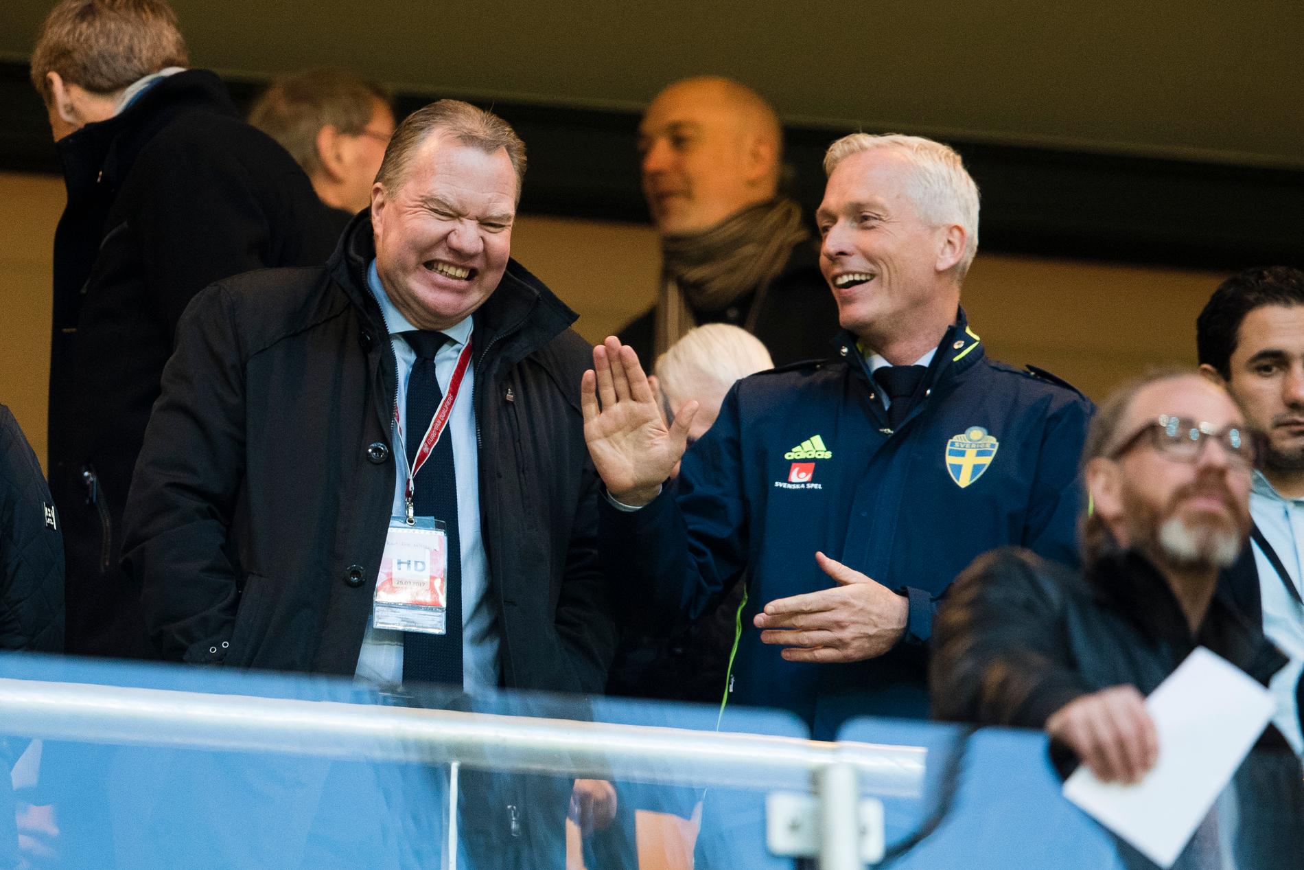 Två av svensk fotbolls största makthavare: Karl-Erik Nilsson, ordförande SvFF och Håkan Sjöstrand, generalsekreterare SvFF.