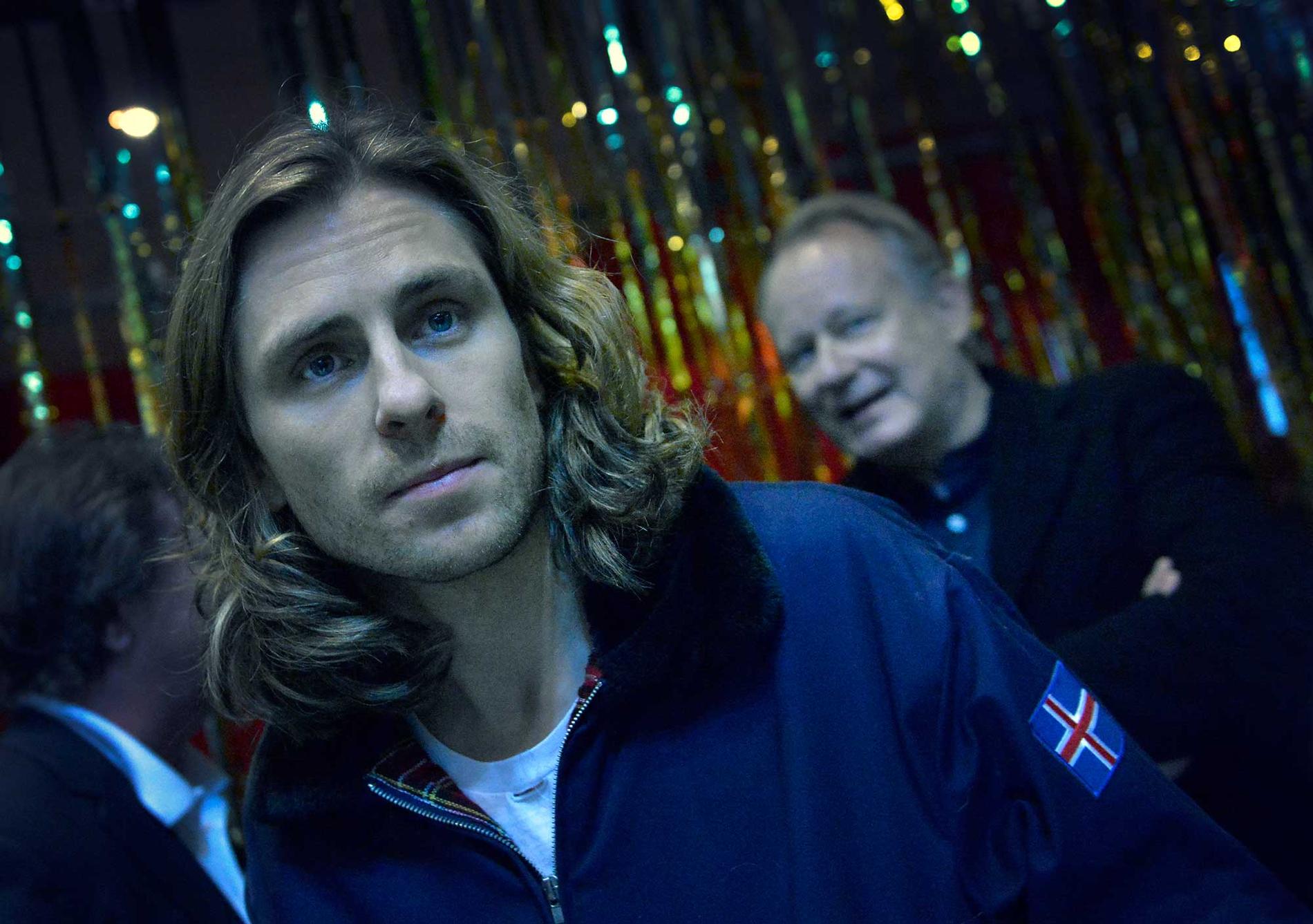 Sverrir Gudnason spelar Björn Borg och Stellan Skarsgård managern Lennart Bergelin.