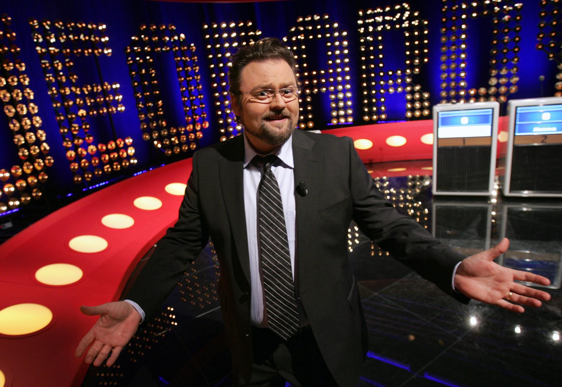 2006 tog Adam Alsing över långköraren "Jeopardy" efter tidigare programledaren Magnus Härenstam. Arkivbild.