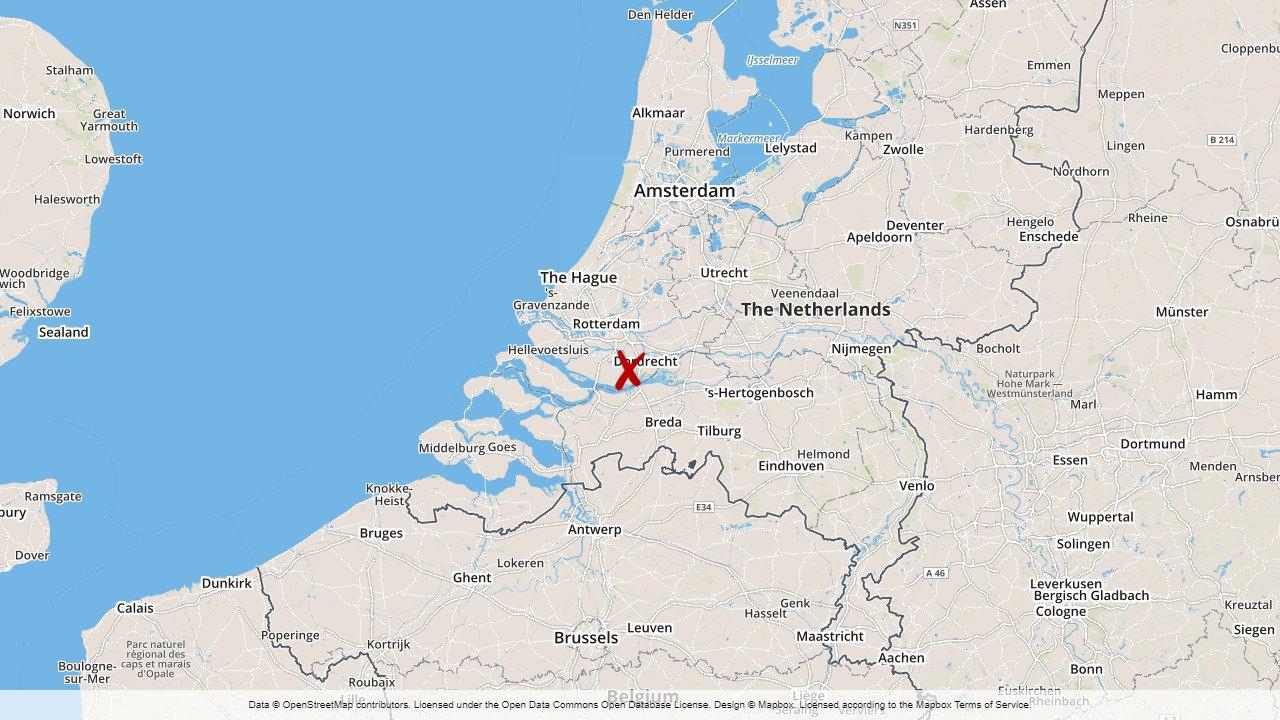 Minst personer har skjutits till döds i staden Dordrecht i Nederländerna.