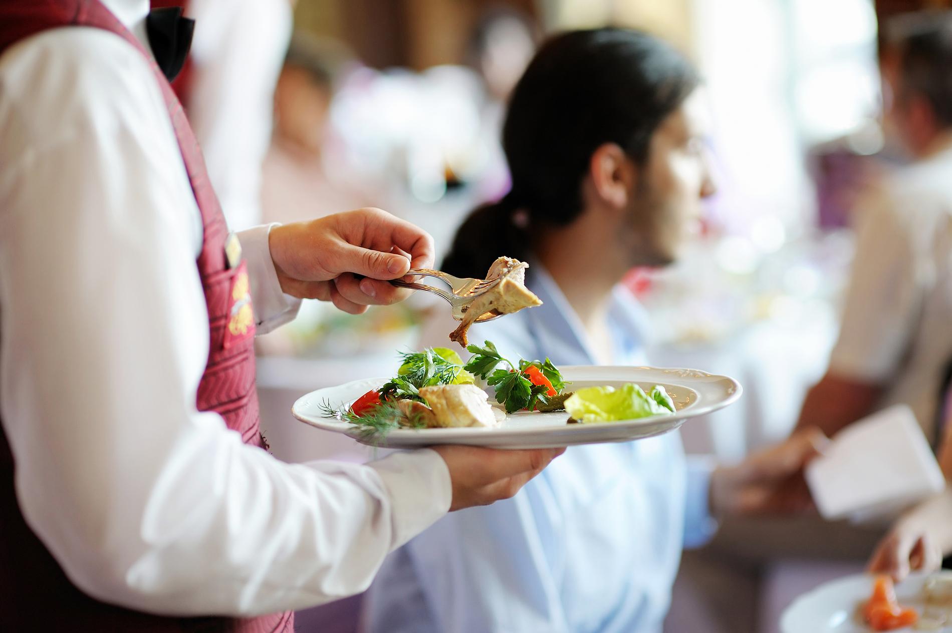 Italienska restauranger har bäst service, enligt en stor undersökning.