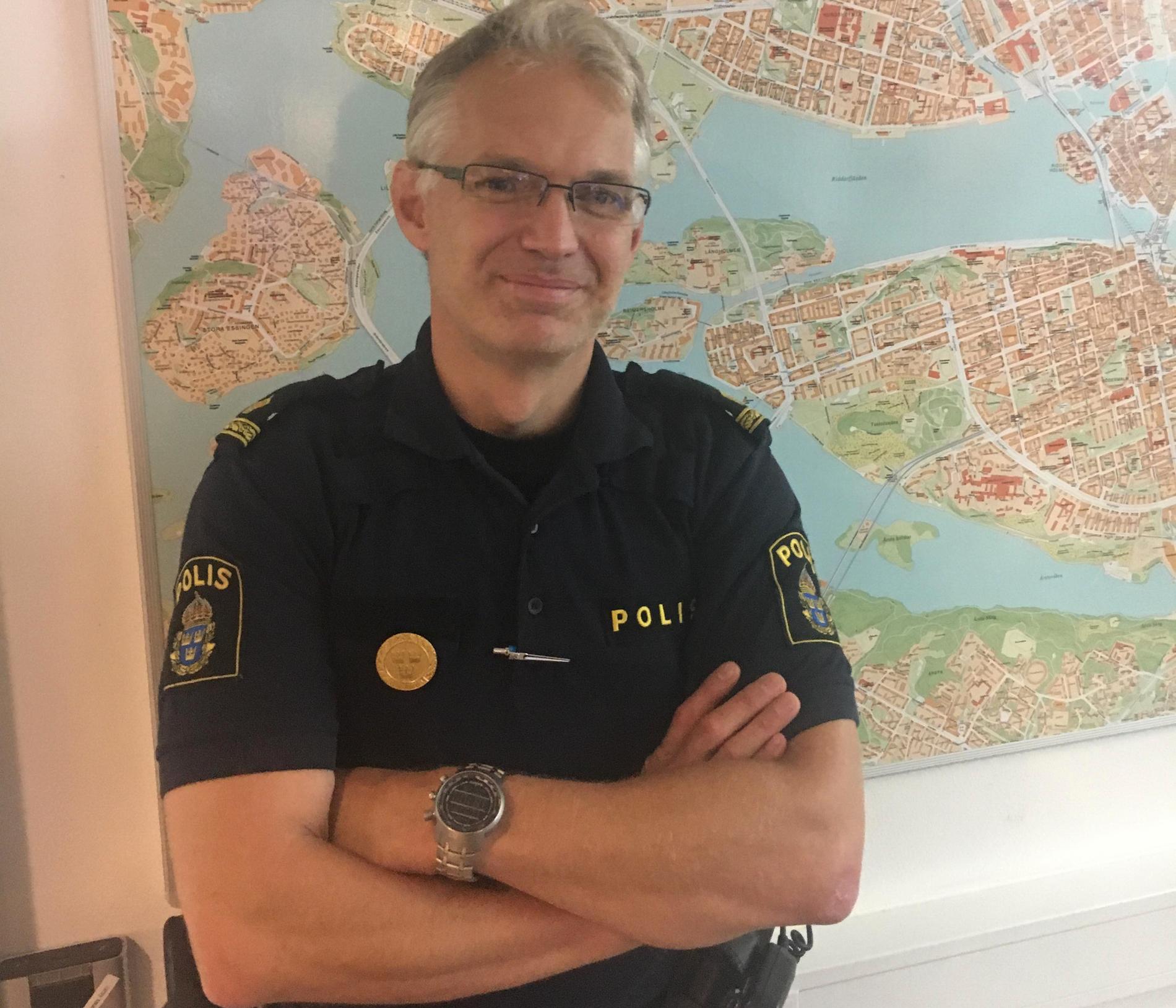 Niclas Lindqvist är yttre befäl vid polisen i Södermalm.