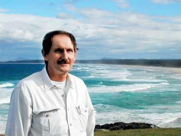 Strandprofessorn . Andrew Shorts egen favoritstrand heter Kangaroo Island (lilla bilden). Själv bor han på en strand utanför Sydney - och han surfar varje morgon.