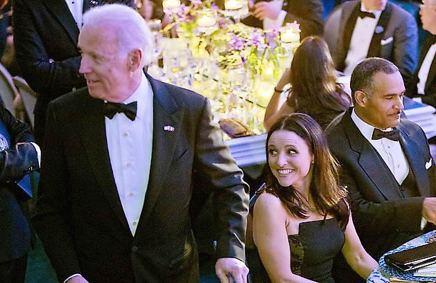 Just nu är Julia Louis-Dreyfus aktuell med tv-serien ­”Veep”. Den har haft ett stort genomslag. Förra året var skådespelaren gäst vid bordet hos vicepresident Joe Biden vid en middag i Vita huset.
