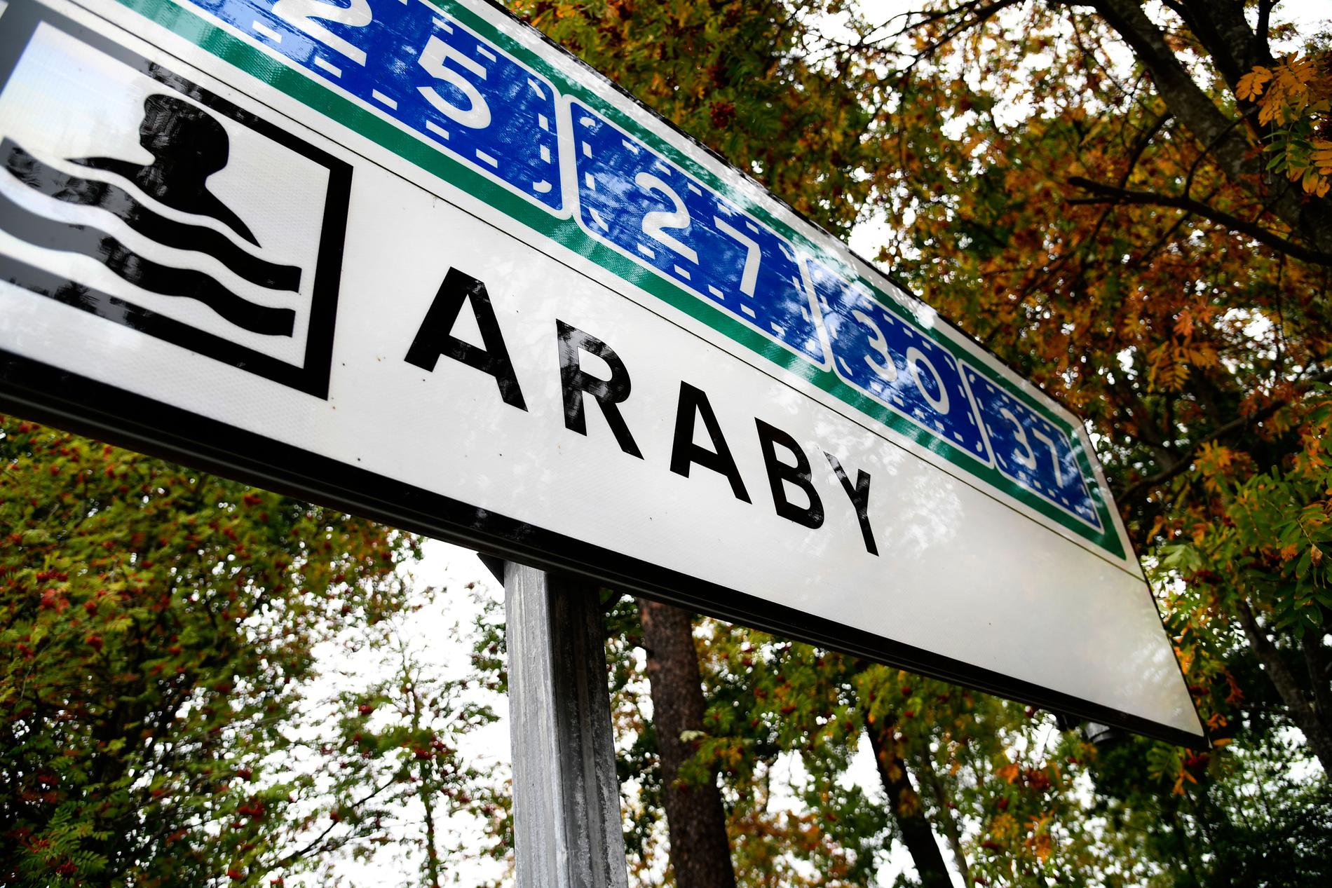 Araby ligger strax norr om centrala Växjö och är en del av miljonprogrammet.