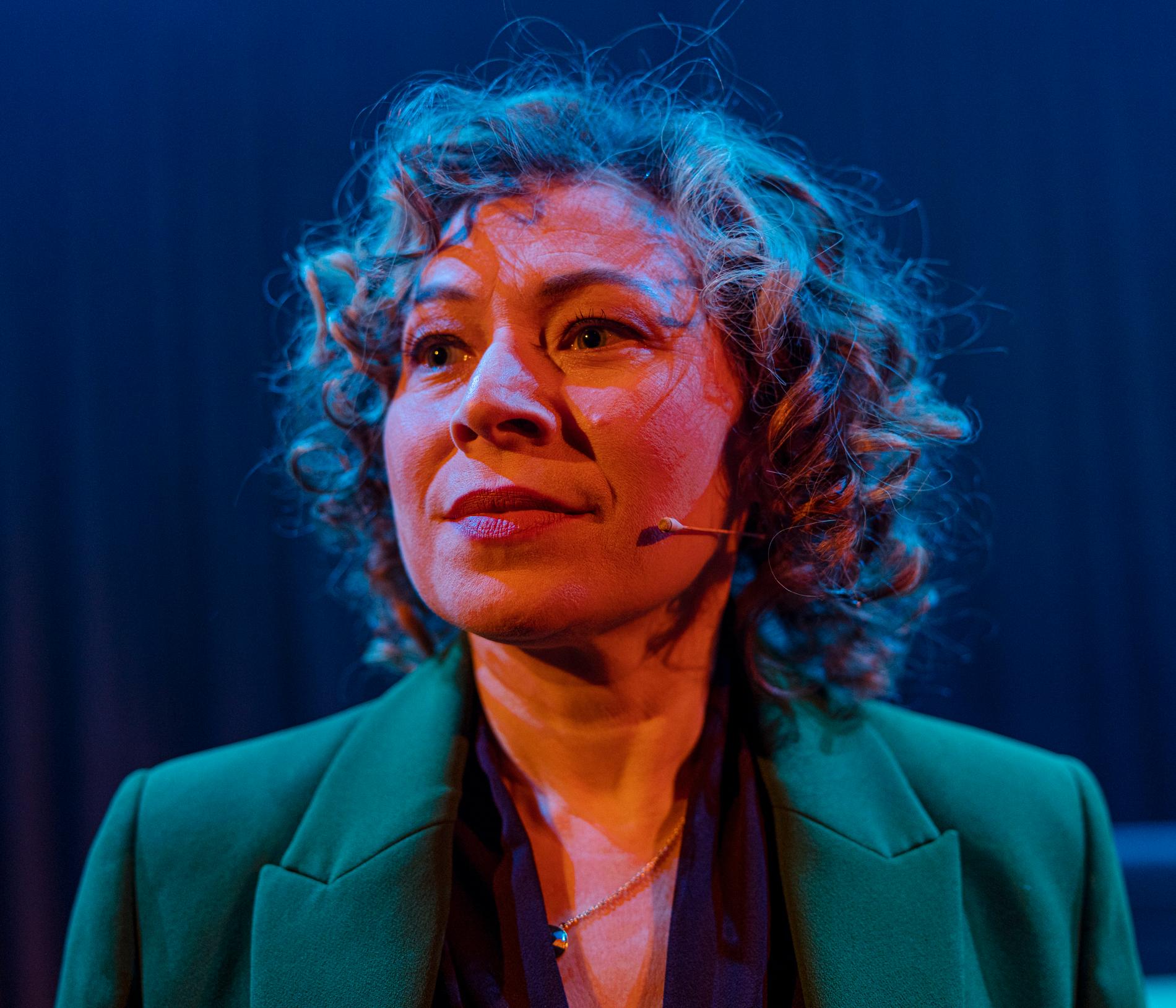 Frida Hallgren i ”Socialdemokraterna – the musical”.
