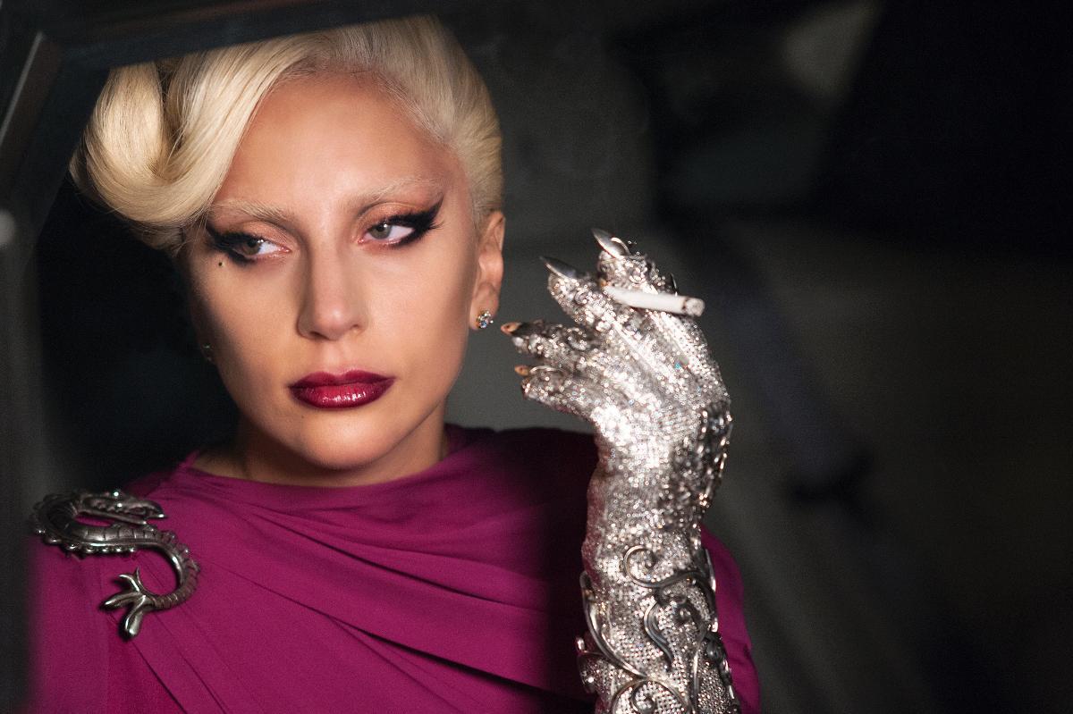 Lady Gaga som grevinnan Elizabeth i ”American horror story: Hotel”.