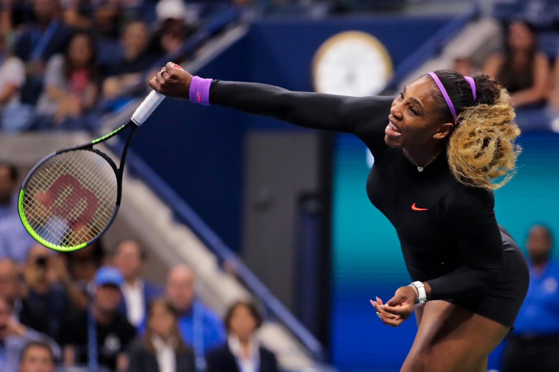 Serena Williams är klar för semifinal i US Open.