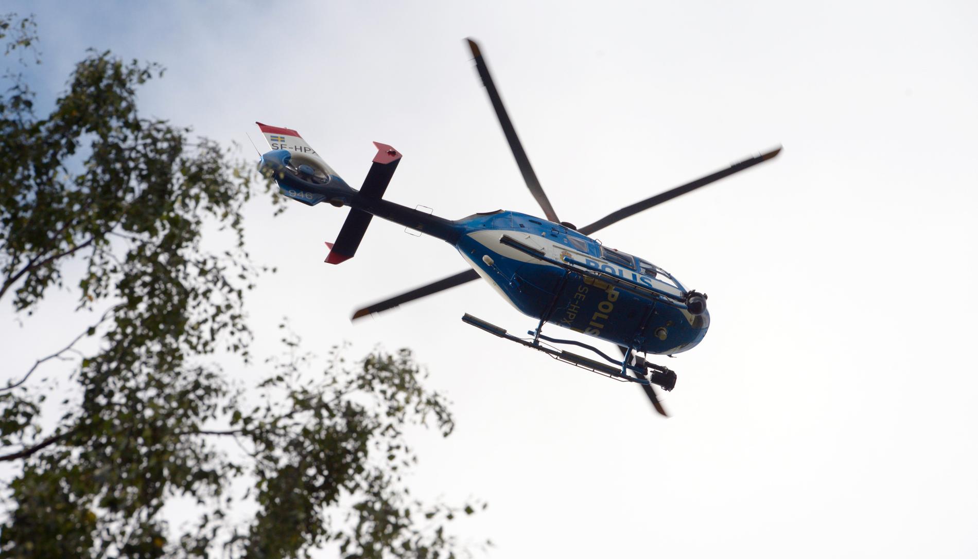 Helikopter har begärts in i sökandet efter en 80-åring som saknas sedan i torsdags. Arkivbild.