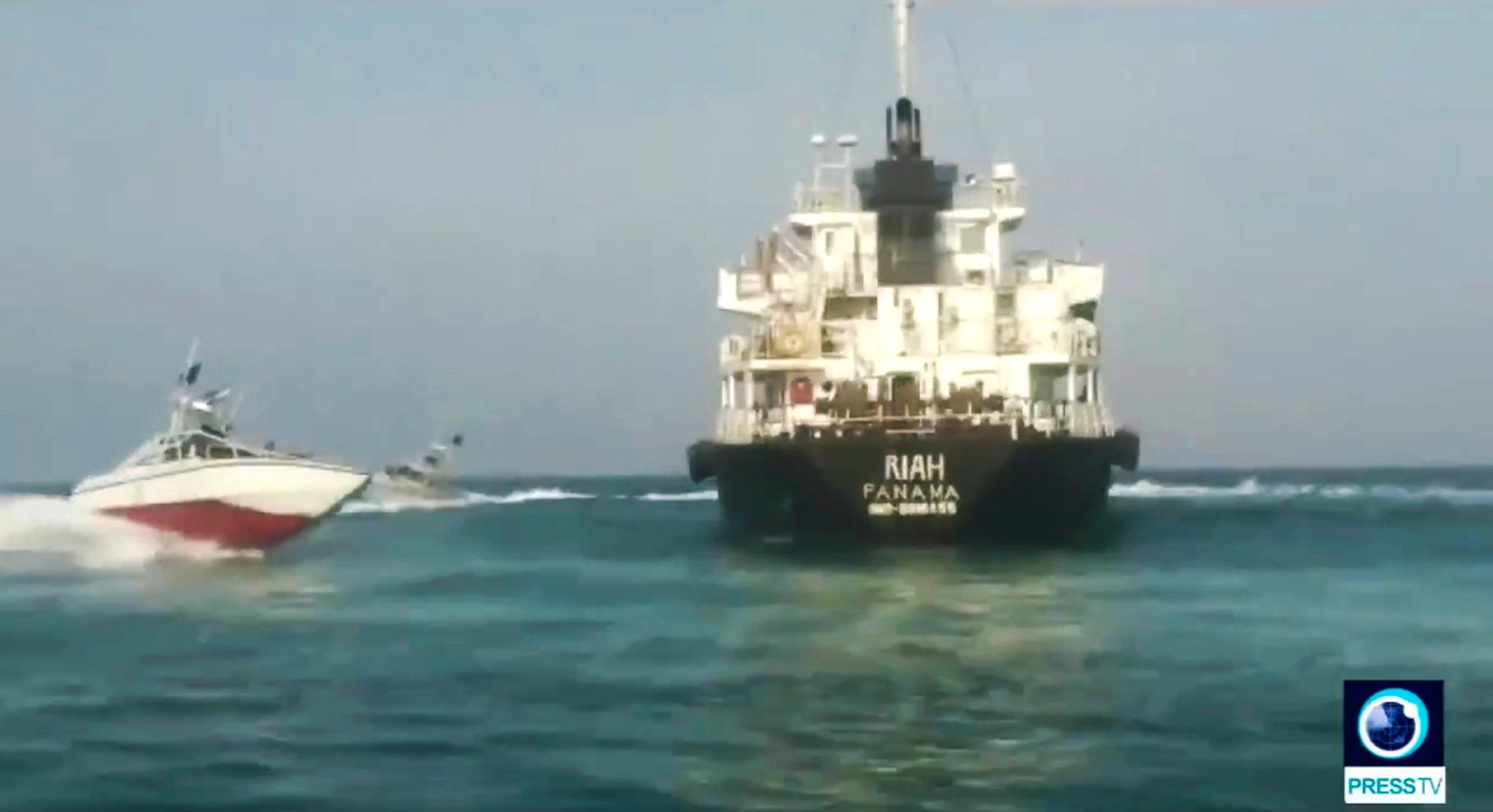 En bild publicerad i statlig iransk tv visar det beslagtagna fartyget.