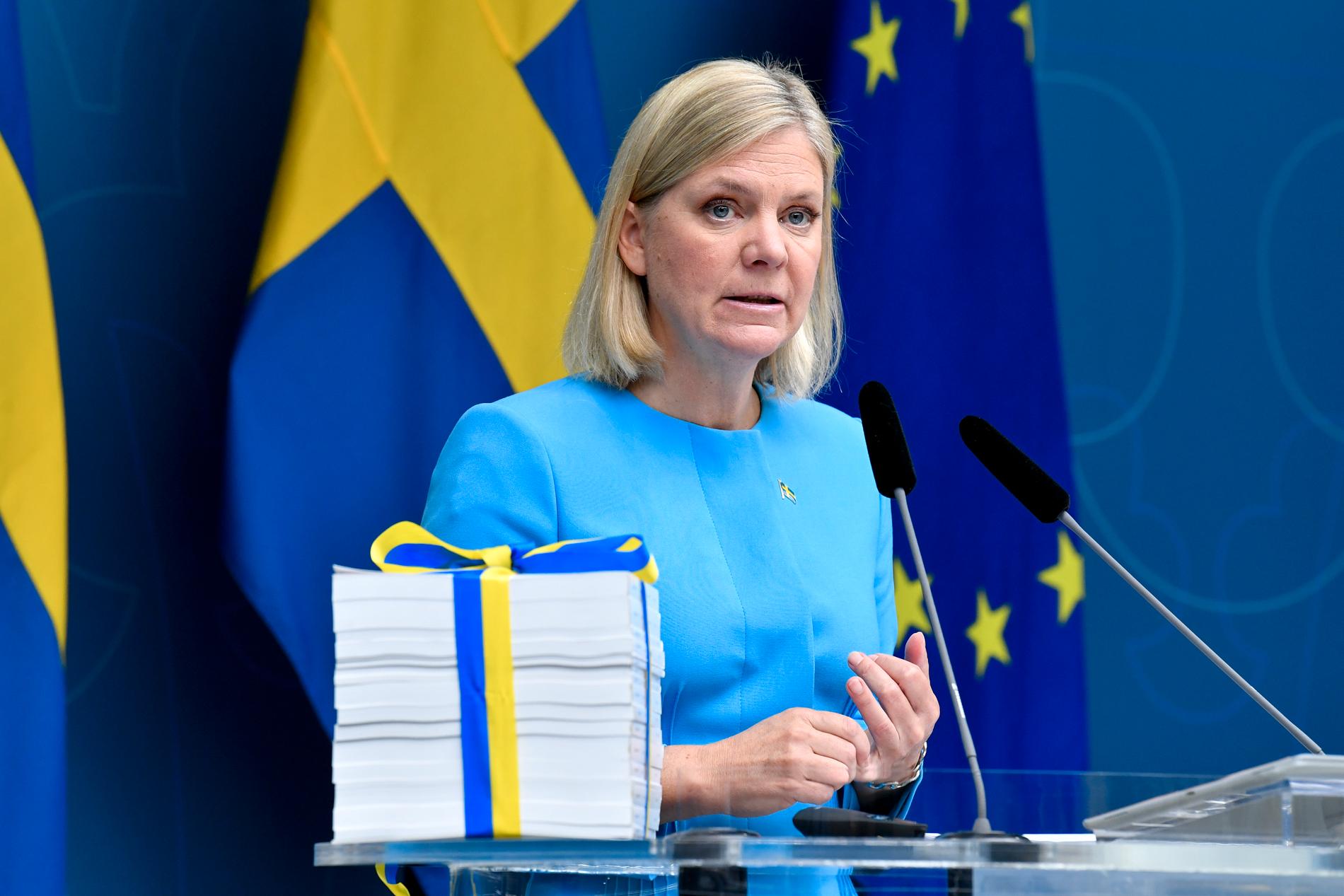 Finansminister Magdalena Andersson (S) presentarar budgetpropositionen för 2021 i Rosenbad i Stockholm.
