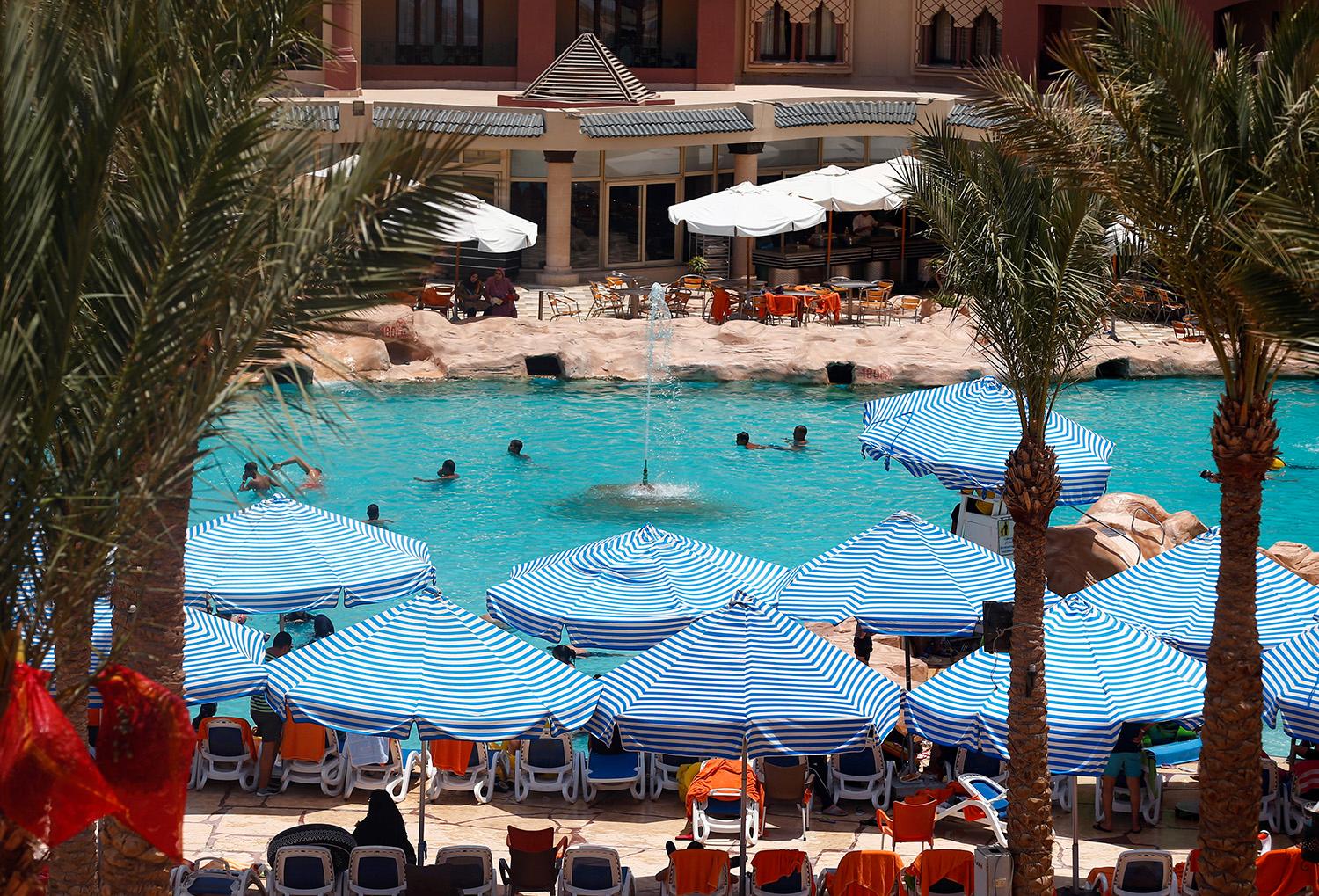 Nu är turisterna tillbaka på hotellet Sunny days el Paradiso i Hurghada.