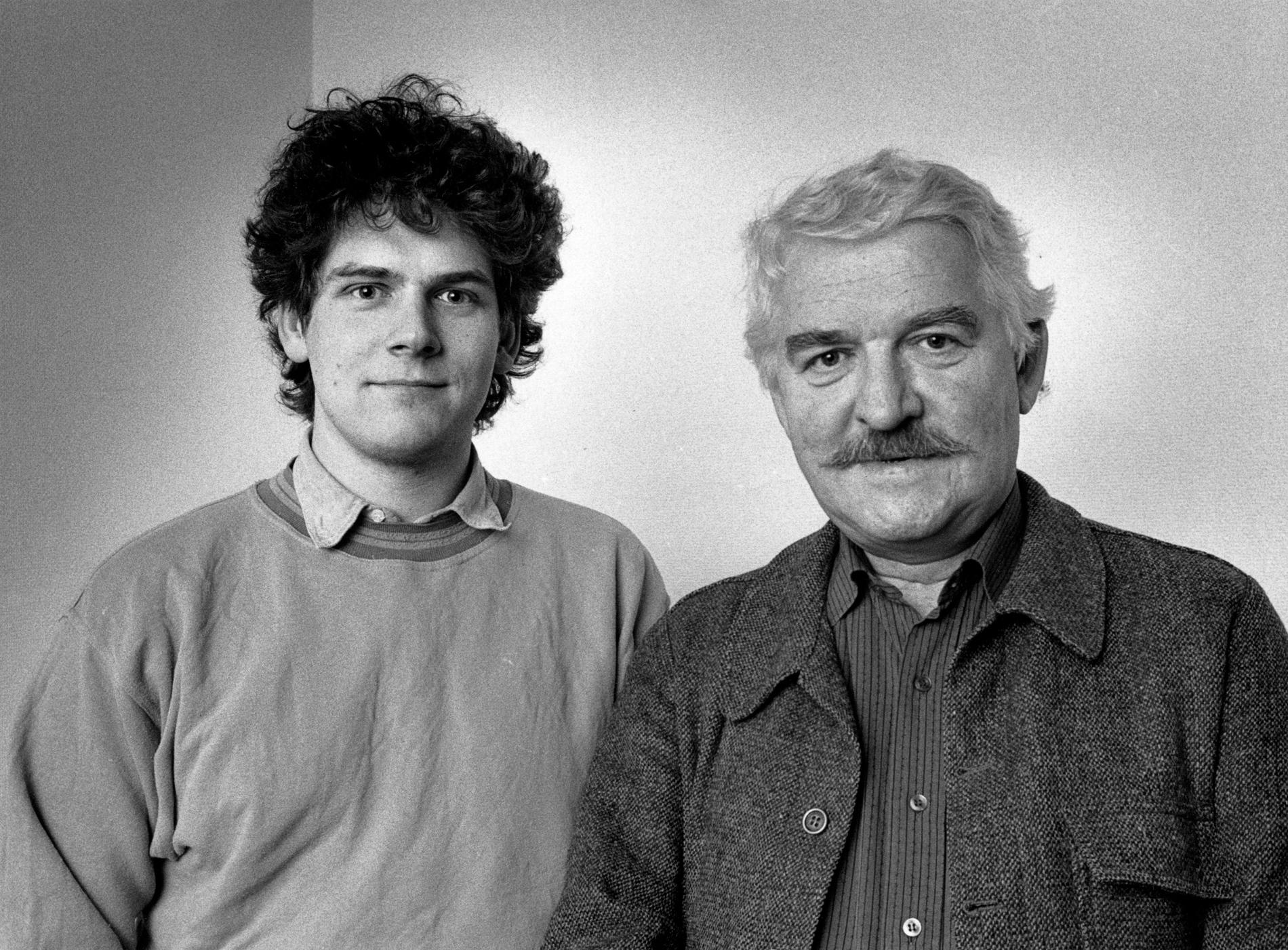 Hasse Alfredson och sonen Daniel Alfredsson, fotograferade 1987.