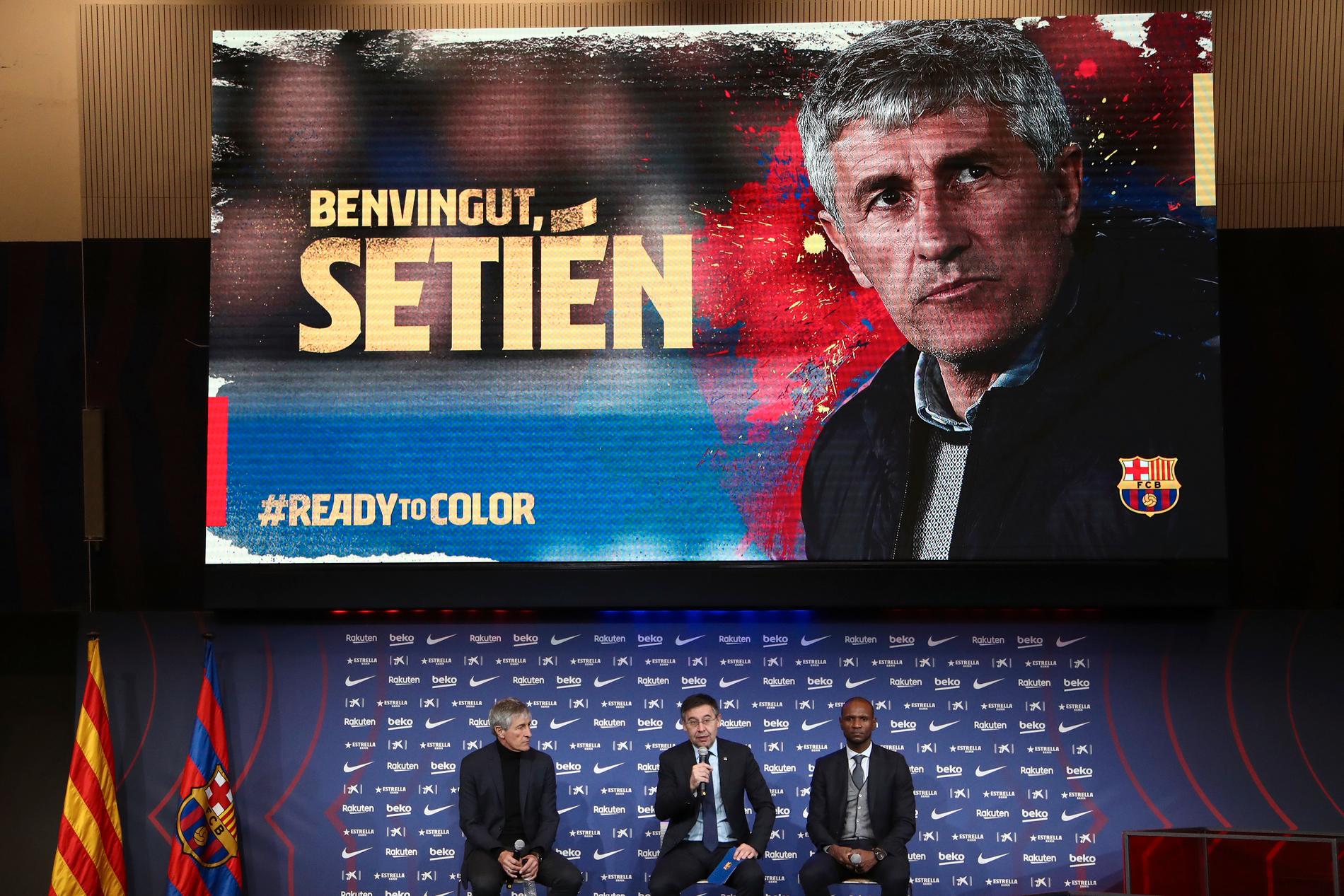 Quique Setién presenteras som ersättare till Ernesto Valverde – som fick sparken av Barcelona på måndagskvällen.