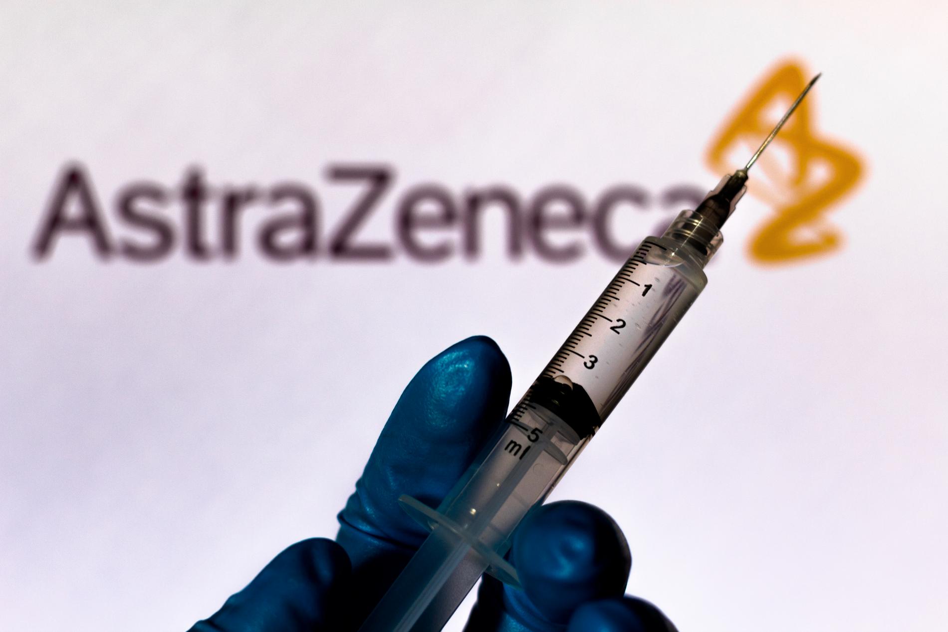 Sveriga kan tvingas ändra sitt vaccinmål efter Astra Zenecas strul. 