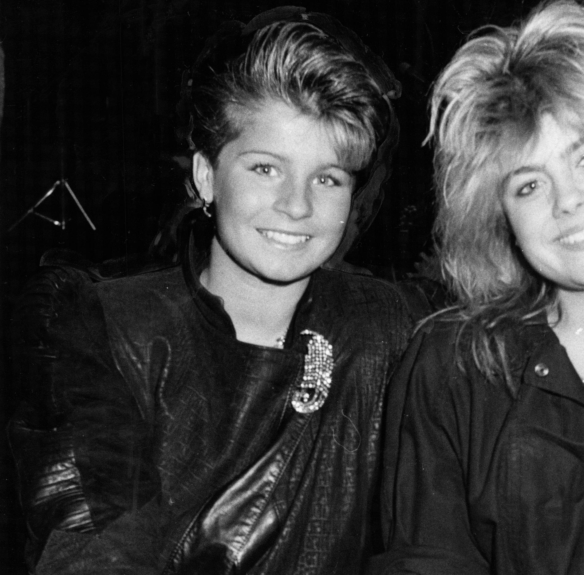 Carola med Pernilla Wahlgren 1985.