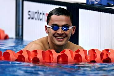 Alexander Popov var uträknad som slut efter OS i Sydney - men för Sportbladet avslöjar han att han siktar mot OS i Aten.