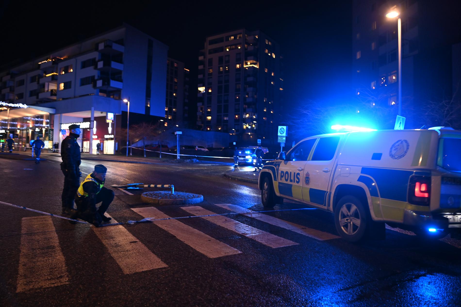 Enligt uppgifter till Aftonbladet är mannen som blev beskjuten i Kungsängen en av dem som träffades av skotten skjutningen i Vällingby på nyårsafton.