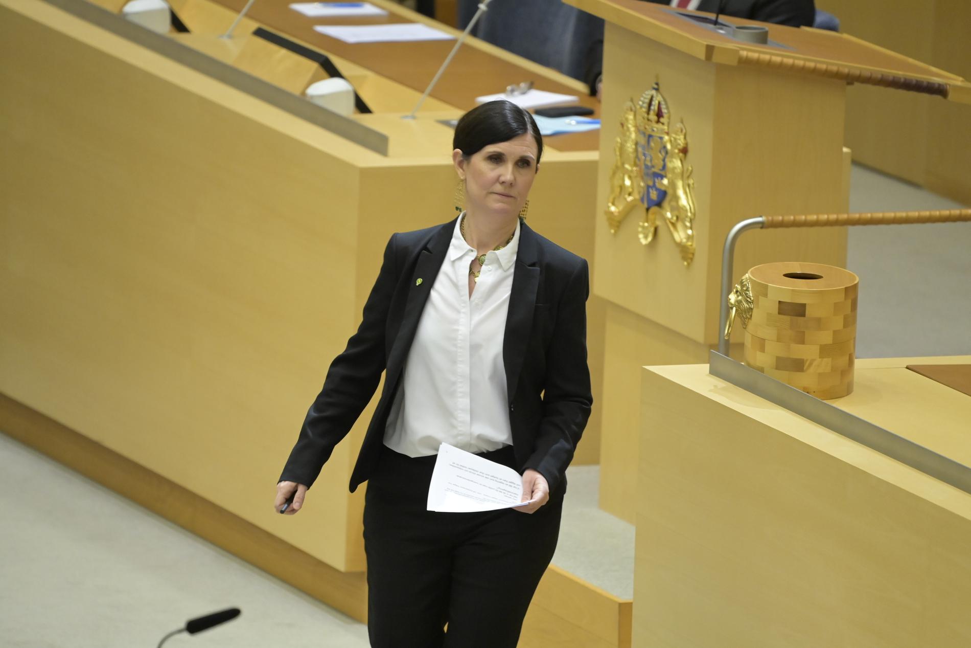 Märta Stenevi på onsdagens partiledardebatt. 