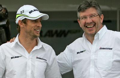 Jenson Button och Ross Brawn får båda plats på experten Eje Elghs lista över vårens händelse inom F1. FOTO: AP