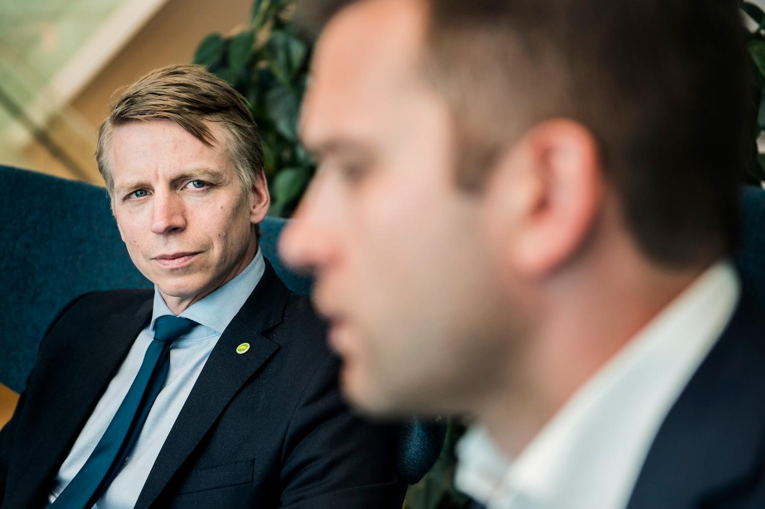 Per Bolund, finansmarknads- och konsumentminister, och Gabriel Wikström, folkhälso-sjukvårds- och idrottsminister.