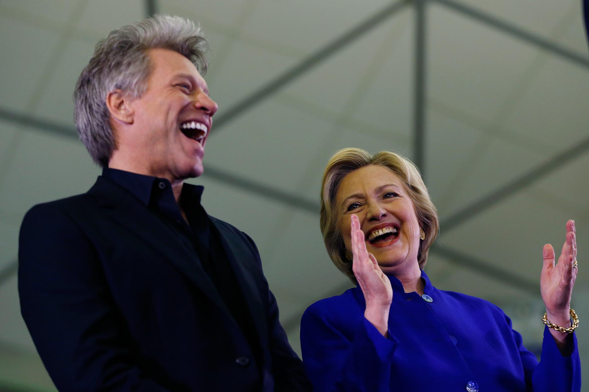 Jon Bon Jovi och Hillary Clinton.