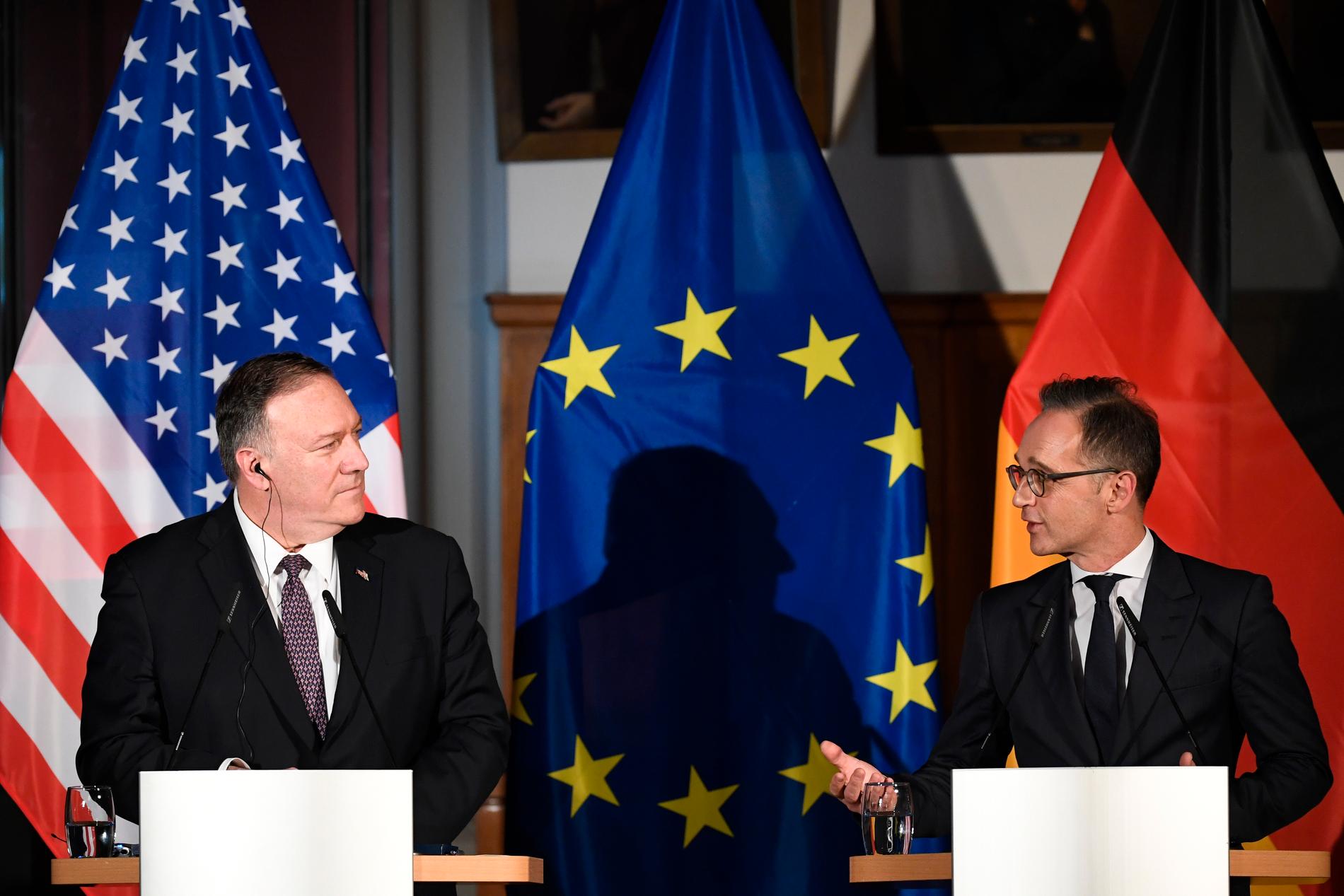 Tysklands utrikesminister Heiko Maas, till höger, med sin amerikanske motpart Mike Pompeo under en presskonferens i Leipzig i november i fjol.