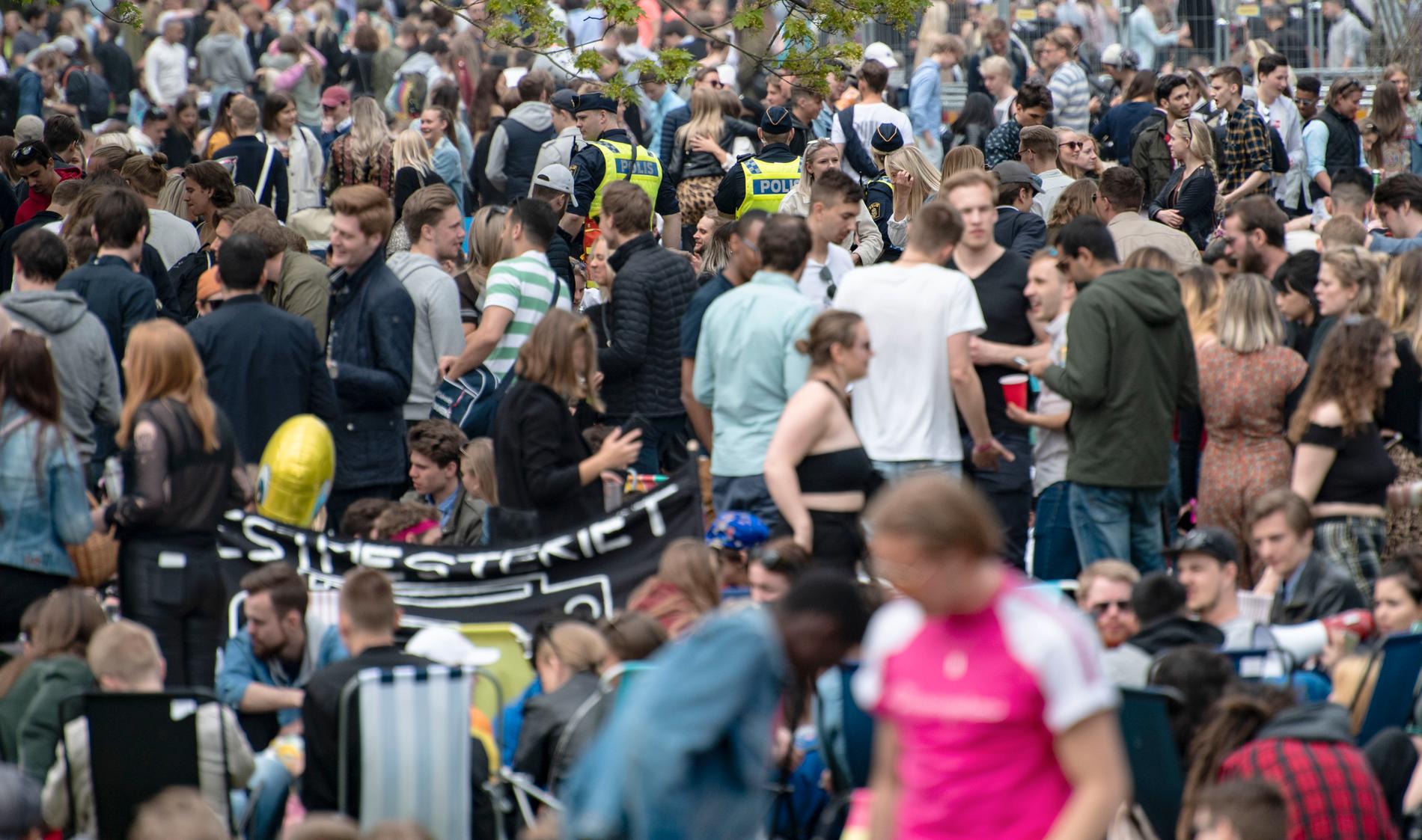 Drygt 25 000 personer firade traditionsenligt på tisdagen "siste april" i Stadsparken i Lund.