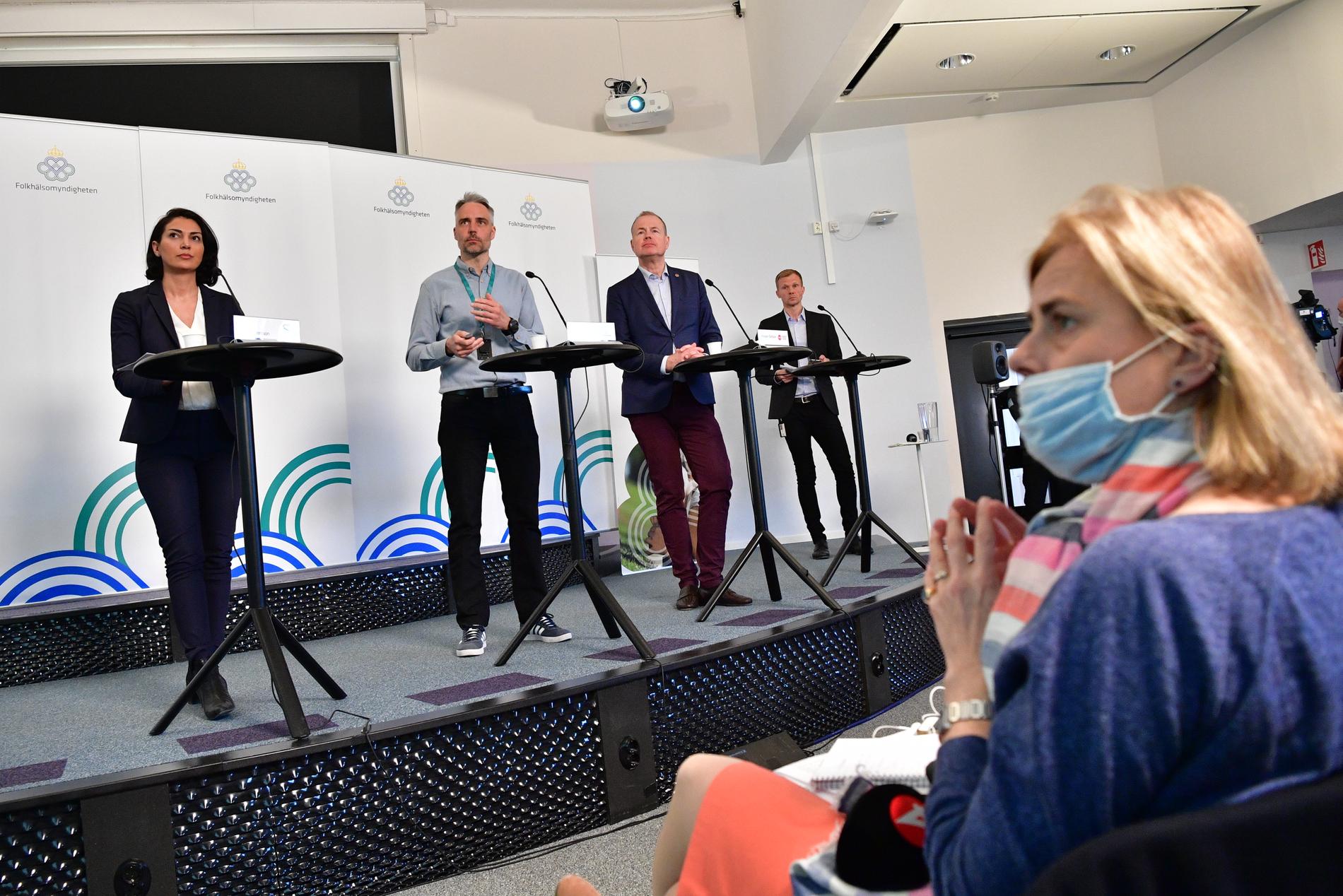 Den 21 april 2020 tittade mer än 600 000 personer på SVT:s direktsändning från Folkhälsomyndighetens presskonferens, som då fortfarande hade journalister och alla myndighetsrepresentanter på plats. Arkivbild.