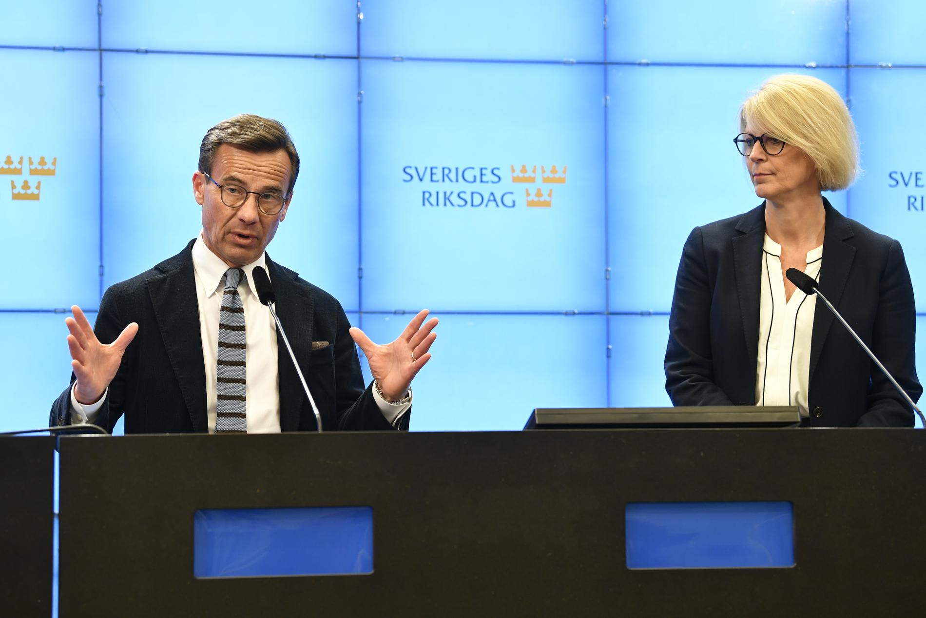 Moderaternas partiledare Ulf Kristersson och ekonomisk-politiska talesperson Elisabeth Svantesson.