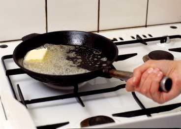 Skippa smöret och stek köttet i färsk olivolja i stället.