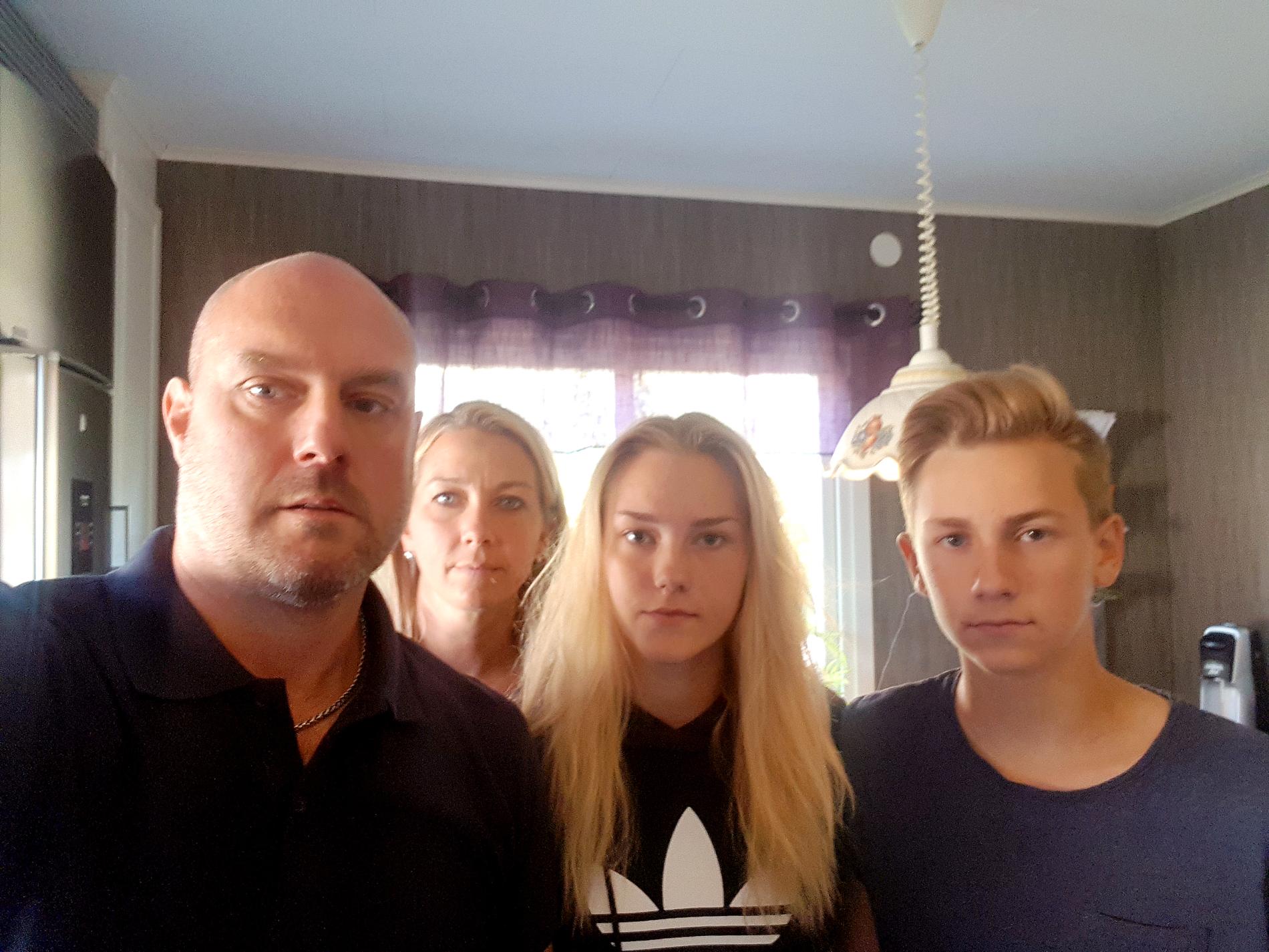Anders, Åsa, Matilda & Markus Carlbom kände av skalvet i morse. 