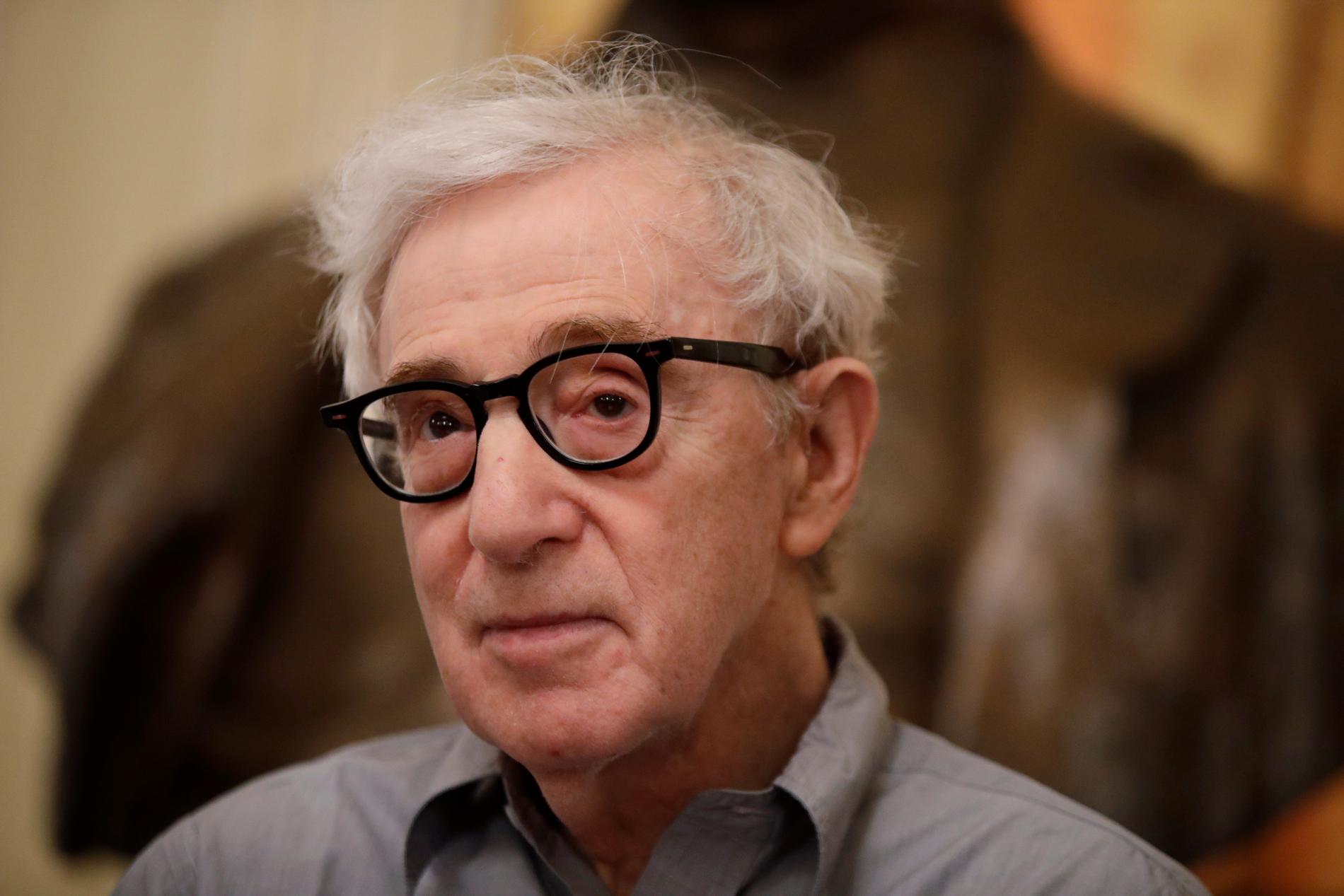 Förlaget Hachette Book Group backar från sitt beslut att ge ut Woody Allens memoarer. Arkivbild.