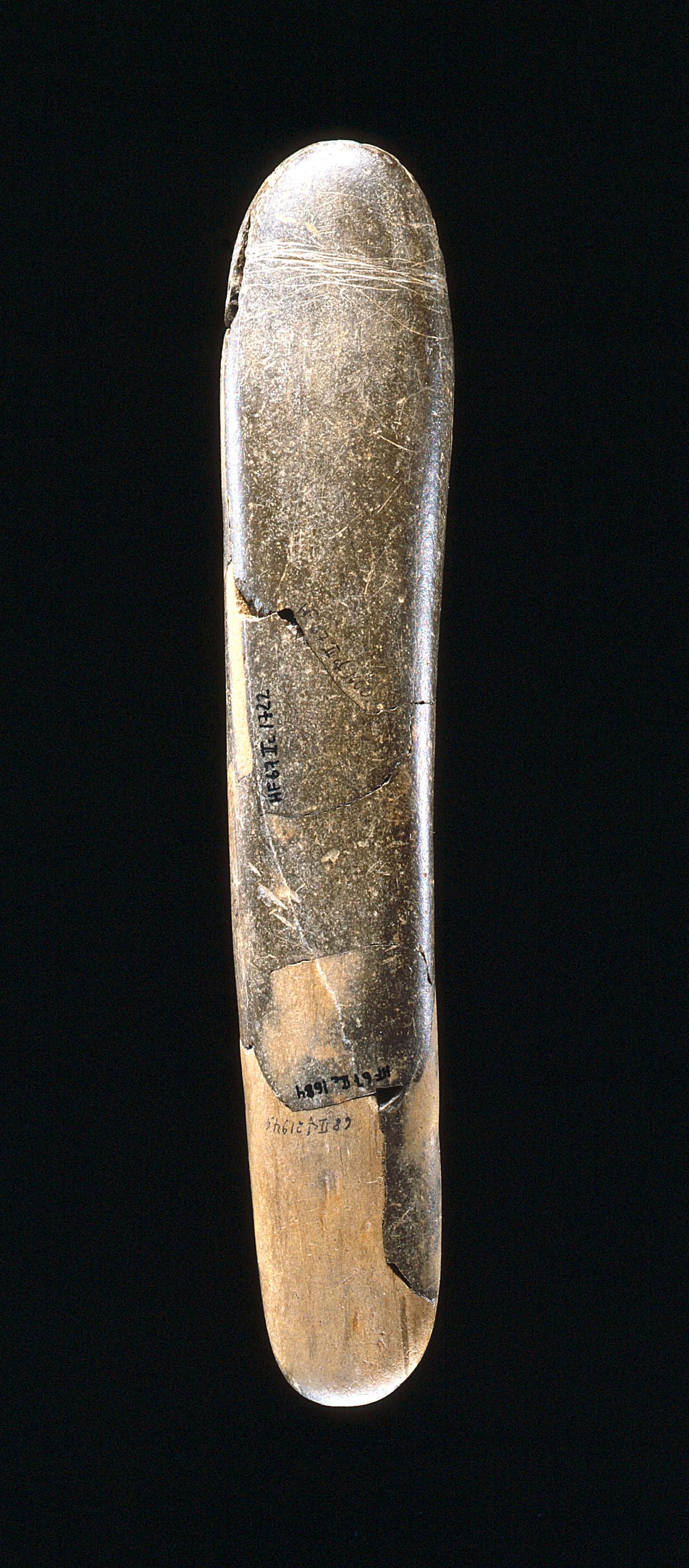 Penisen består av fjorton olika stenbitar.