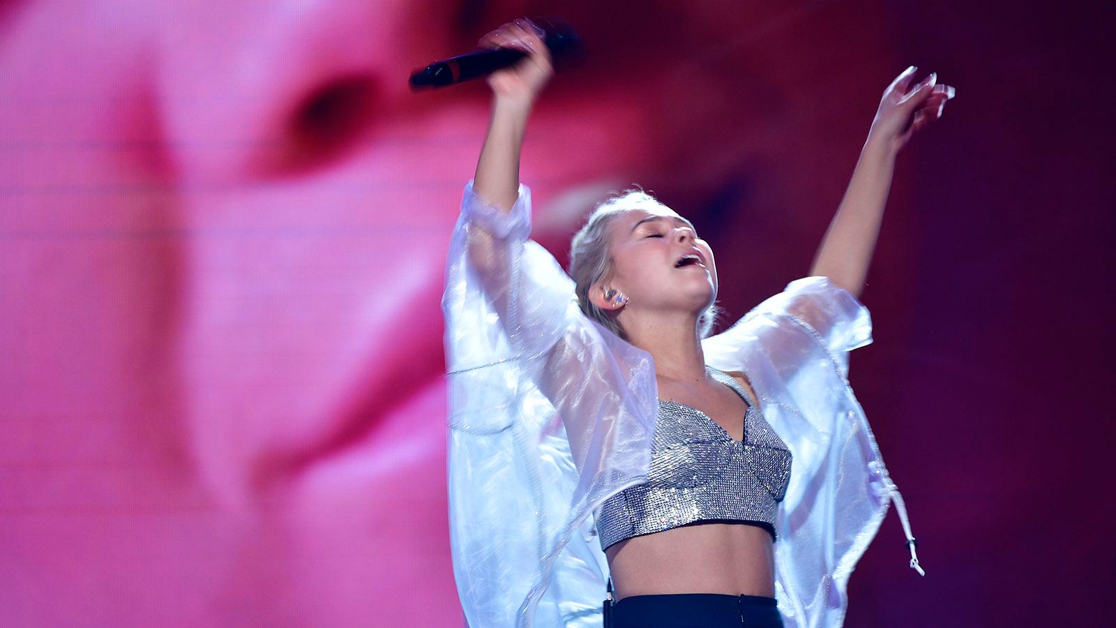 Lisa Ajax i Melodifestivalen 2017.