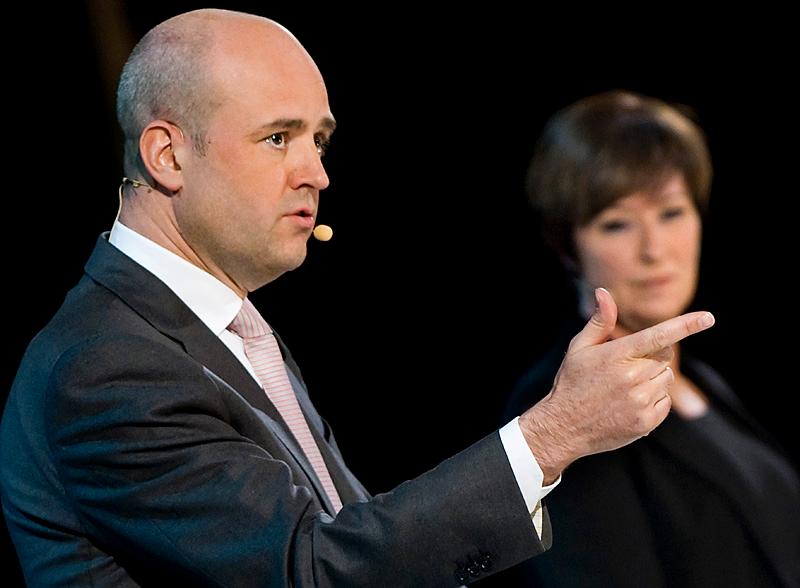 Statsminister Fredrik Reinfeldt och s-ledaren Mona Sahlin möttes i het debatt i dag.