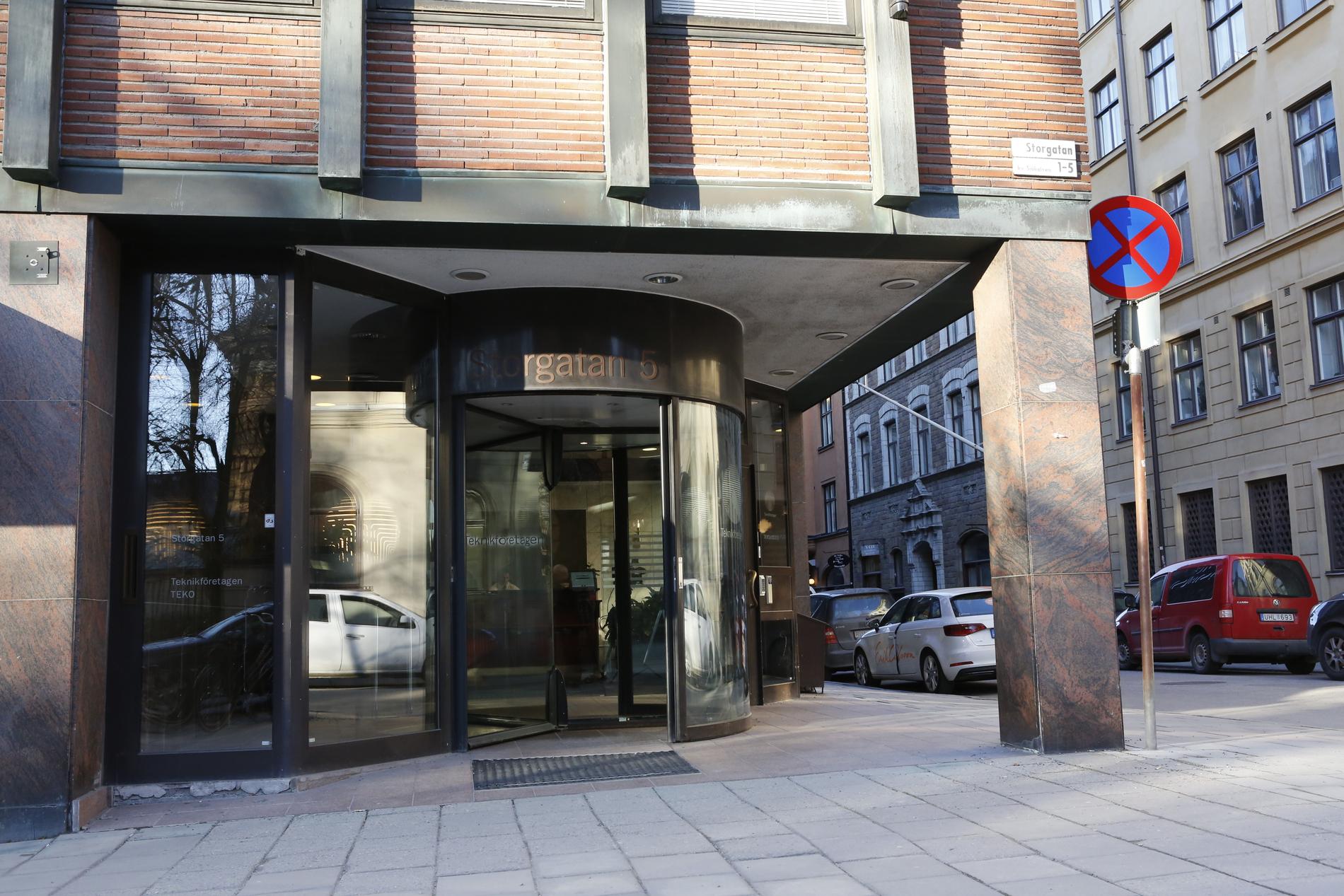 Förhandlingarna hålls i Teknikföretagens lokaler i Stockholm.