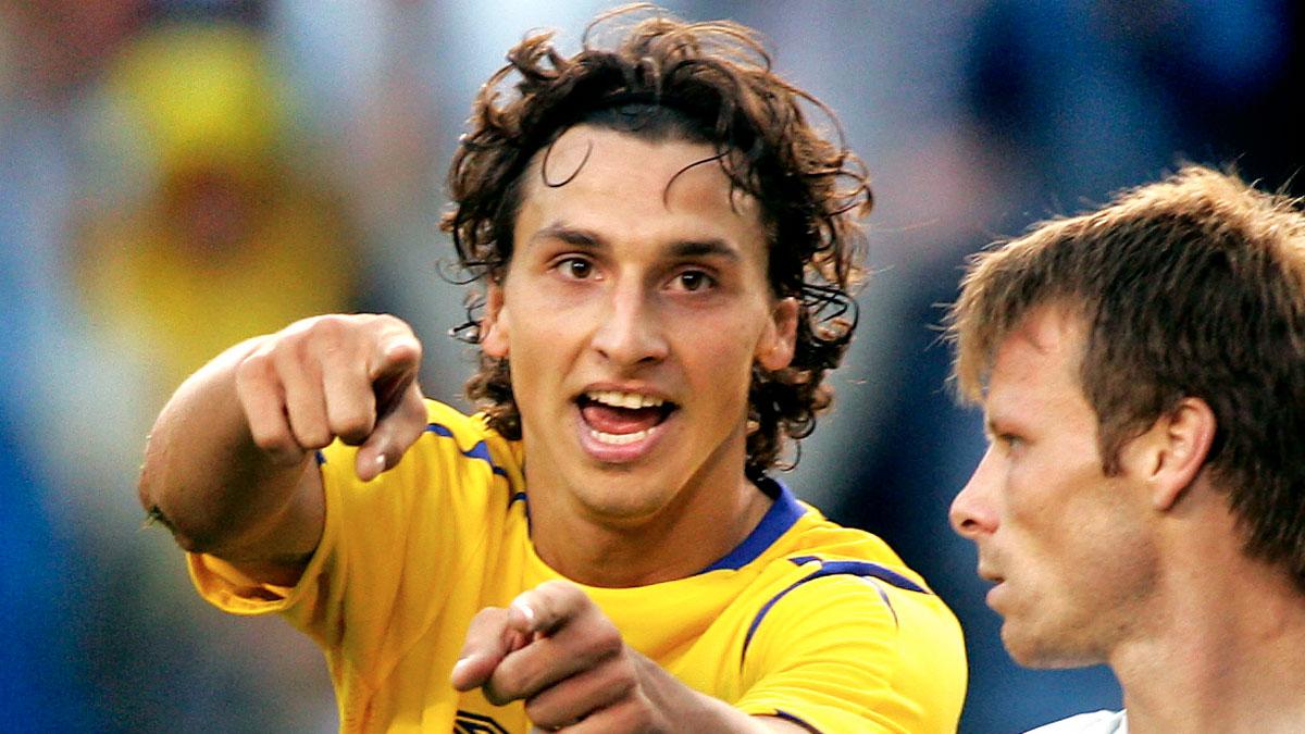 Lockhårig Det var en lockhårig Zlatan Ibrahimovic som spelade VM-kvalmatchen mot Bulgarien i september 2005.