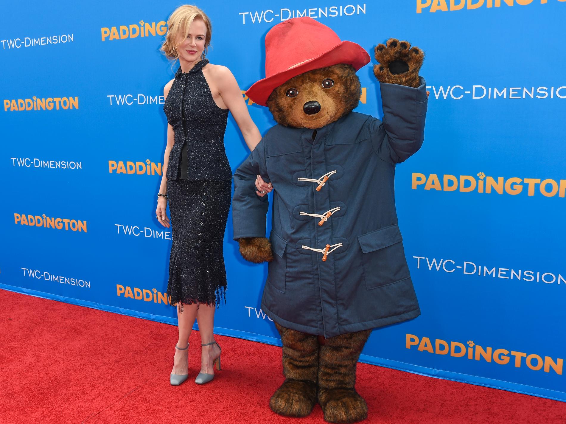 Skådespelaren Nicole Kidman och Paddington på premiären av ”Paddington” 2015.
