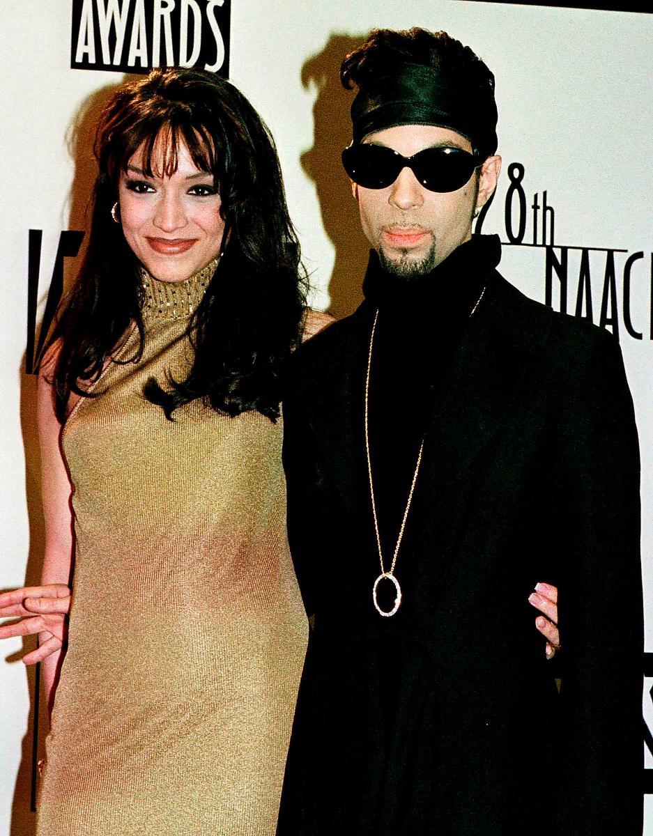 Prince tillsammans med exfrun Mayte Garcia 1997.